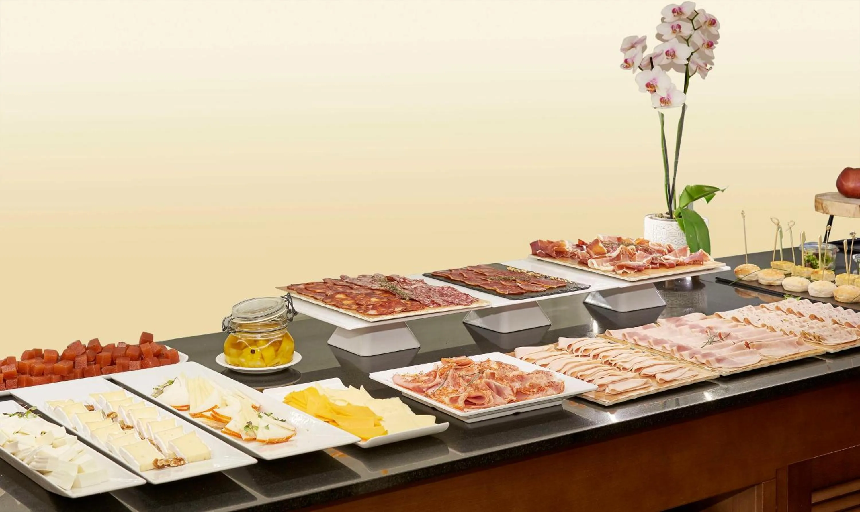 Breakfast in NH Collection Cáceres Palacio de Oquendo