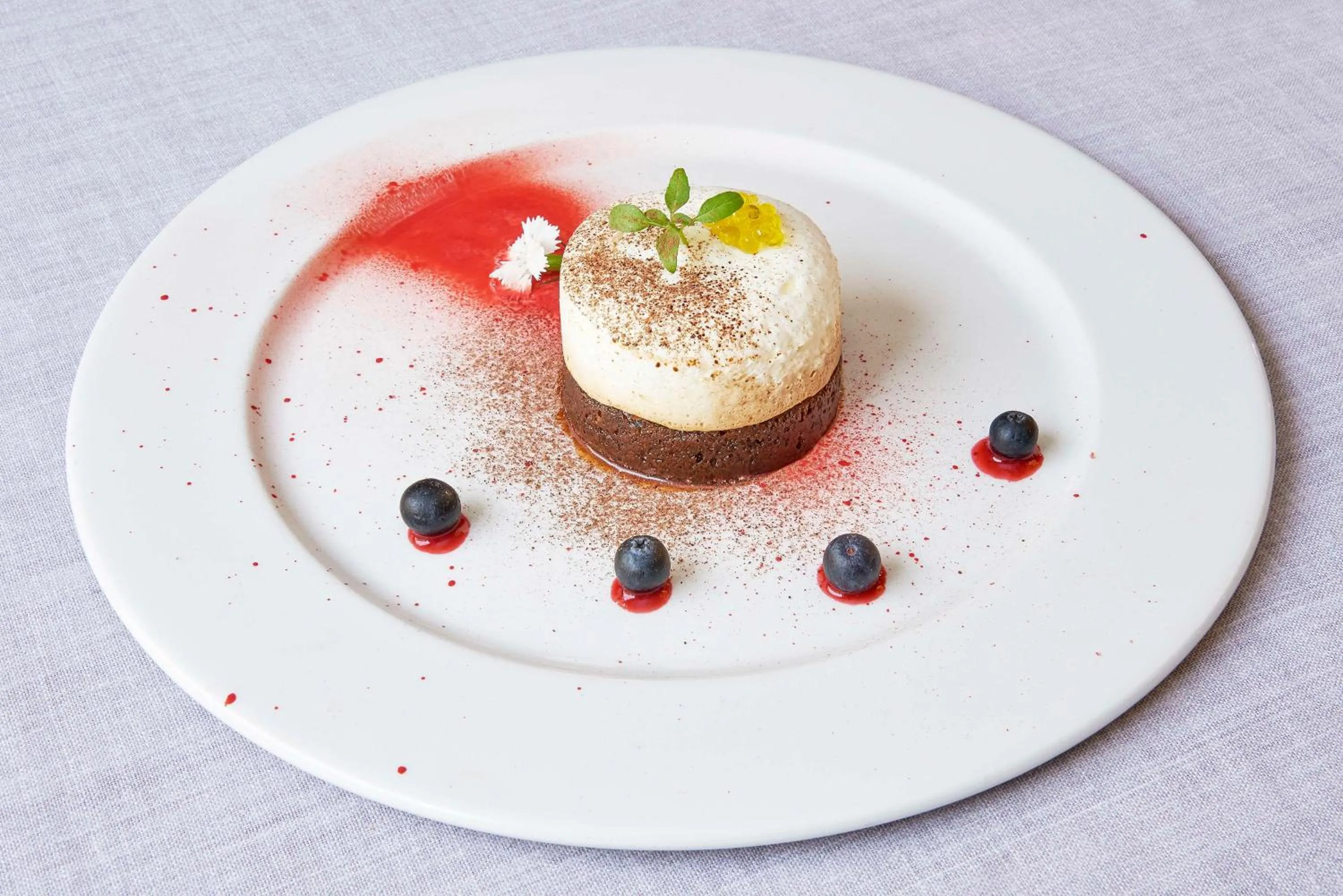 Restaurant/places to eat in NH Collection Cáceres Palacio de Oquendo