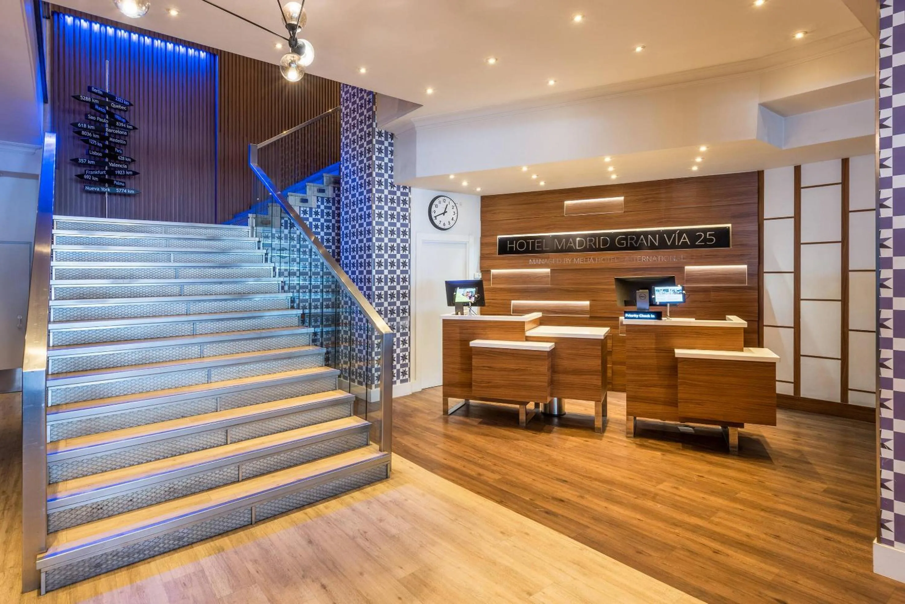 Property building in Hotel Madrid Gran Vía 25 Affiliated by Meliá