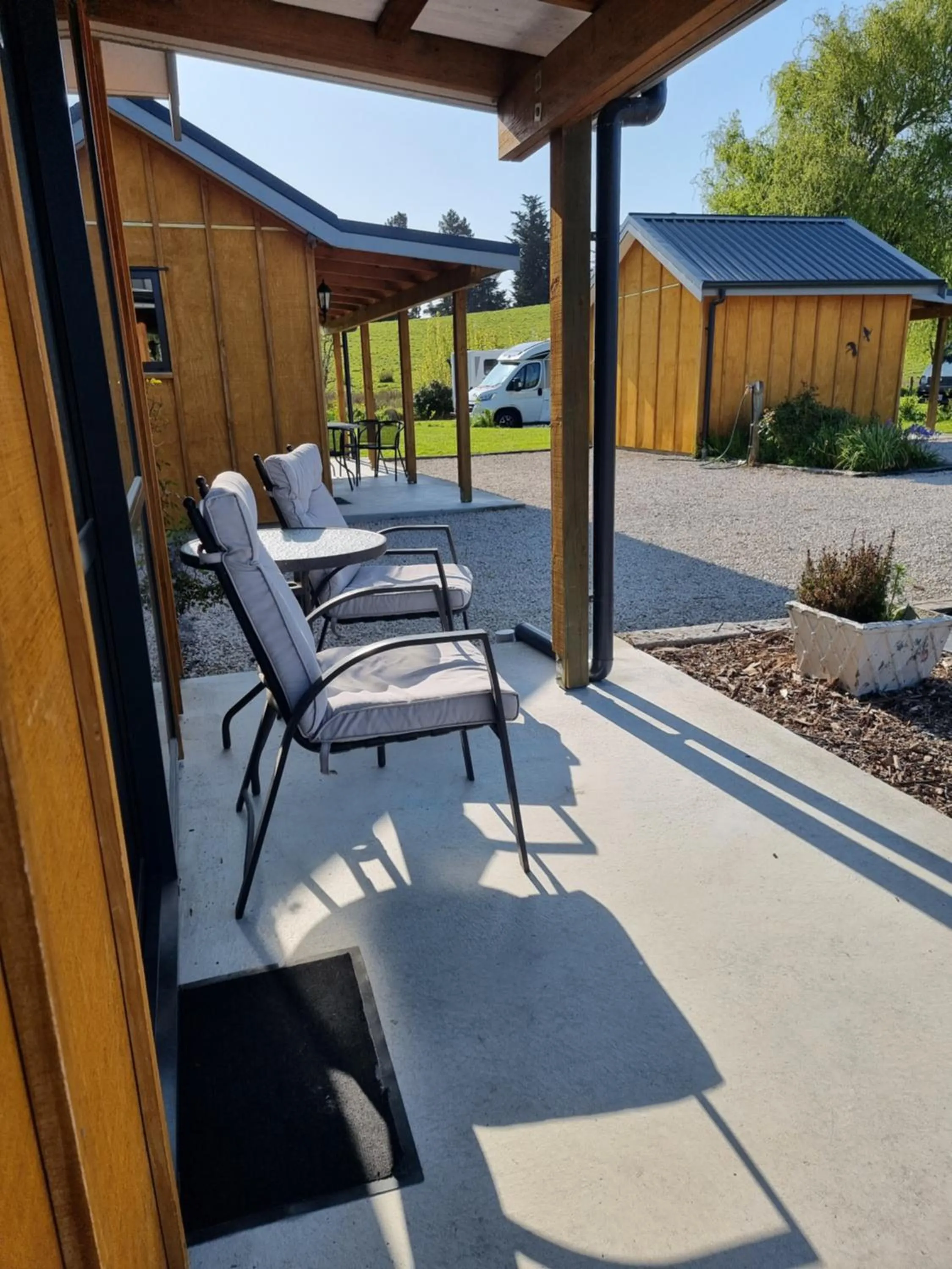 Patio in Cheviot Motels, Cabins and Camp