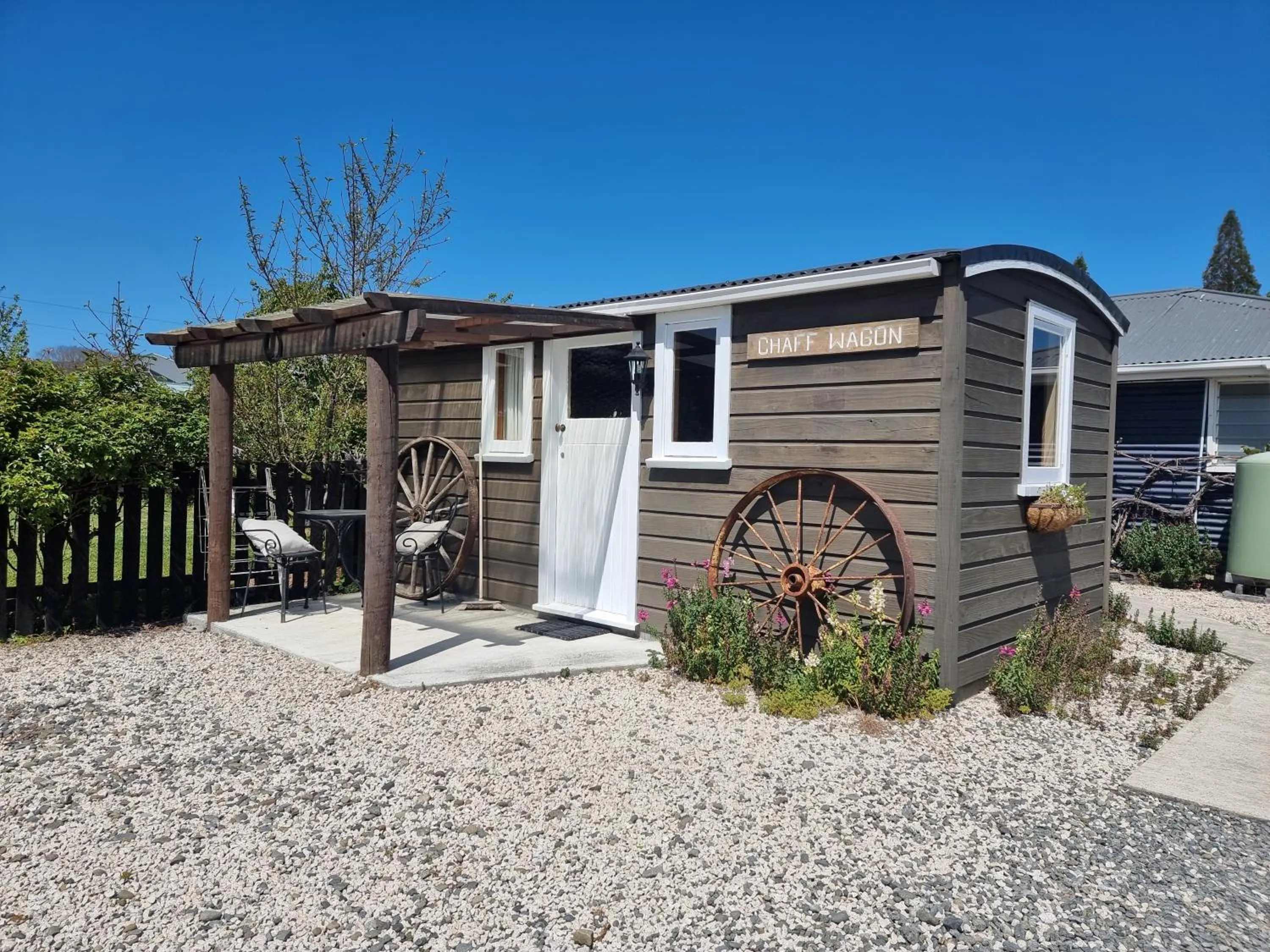 Property building in Cheviot Motels, Cabins and Camp