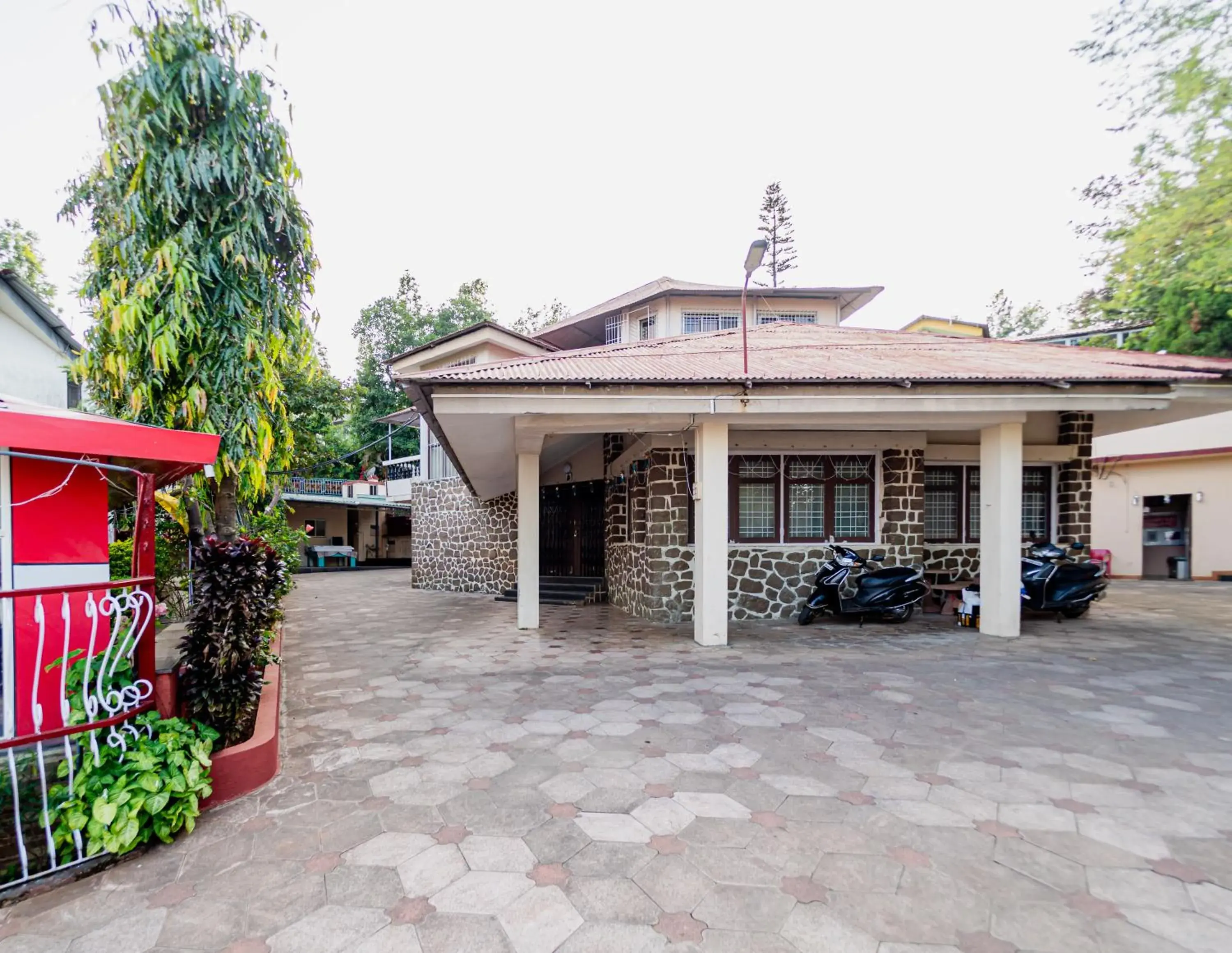 Parking in Treebo Raval Resort with Valley View Parking in Treebo Raval Resort with Valley View
