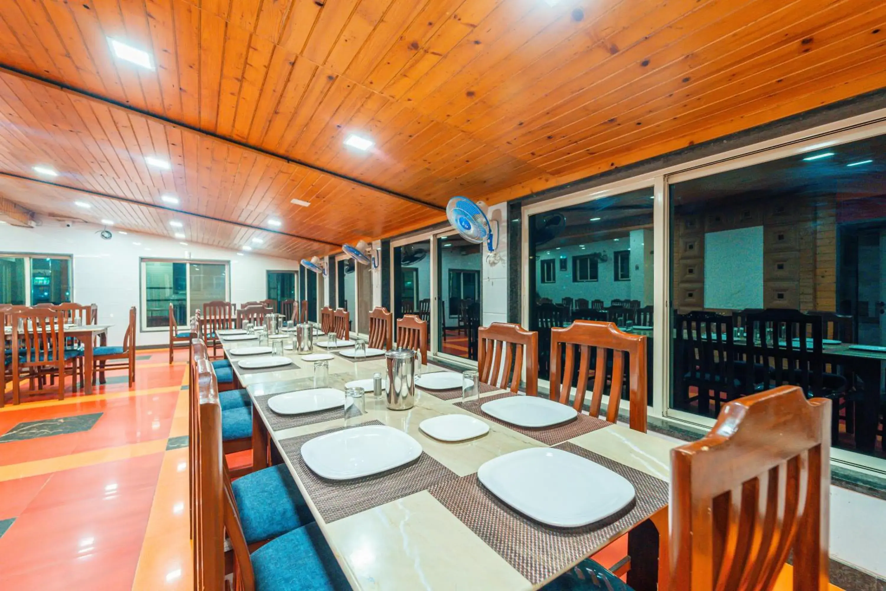 Restaurant/places to eat in Treebo Raval Resort with Valley View Restaurant/places to eat in Treebo Raval Resort with Valley View