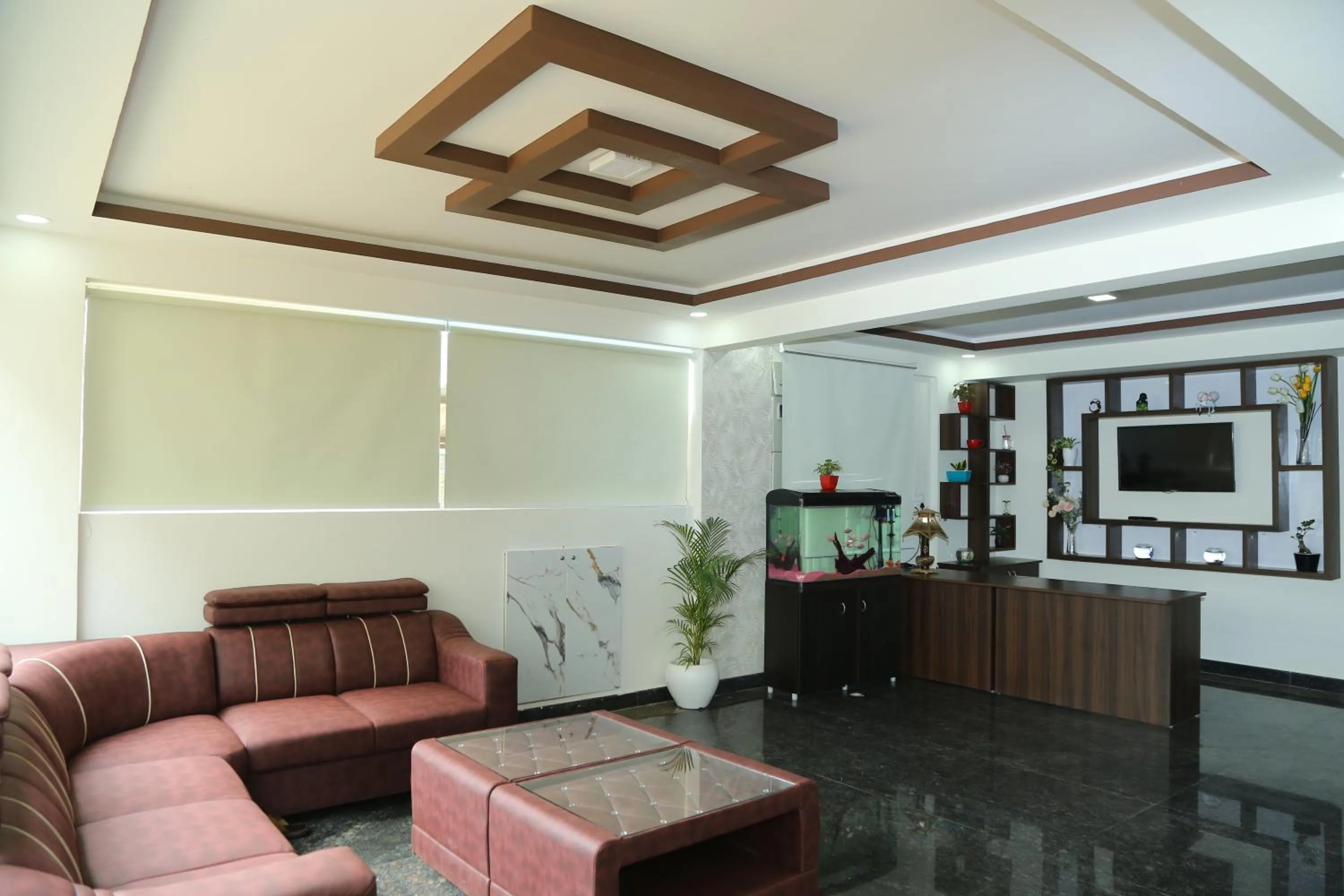 Living room in Hotel Bangalore Airport Inn, Near kempegowda Airport, Airport Pickup & Drop Available 24X7