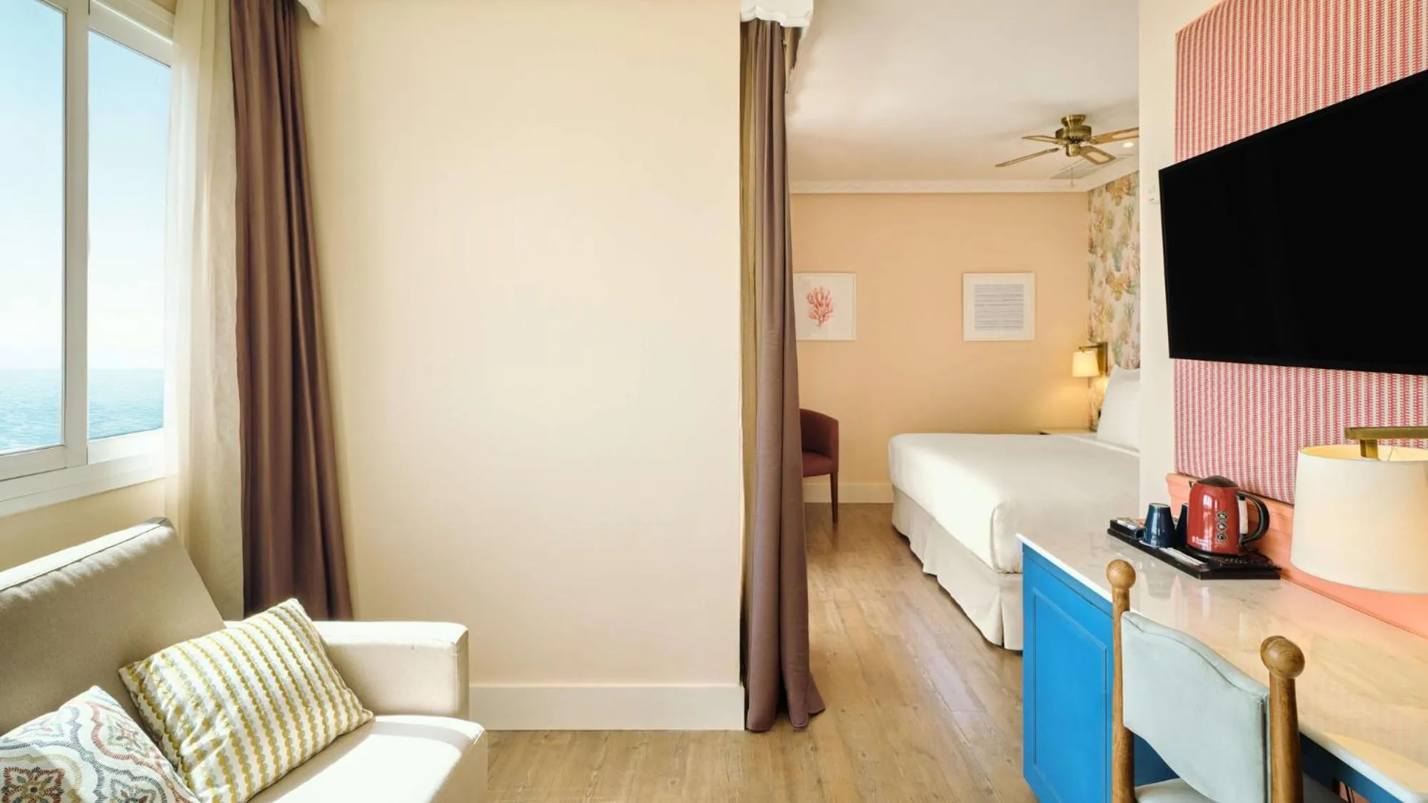 Bedroom, Bed in Fénix Torremolinos - Adults Only Recommended