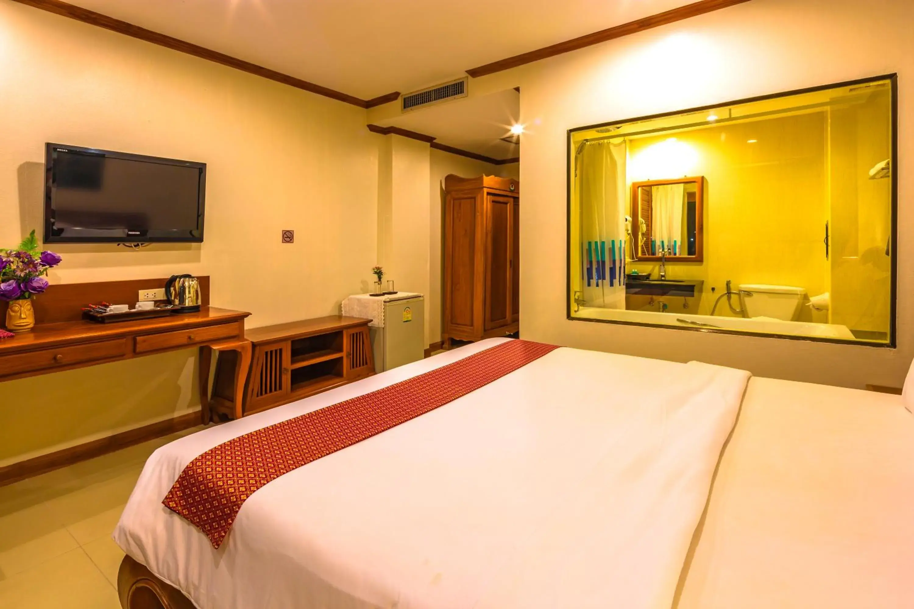 Bed in Patong Heaven Bed in Patong Heaven