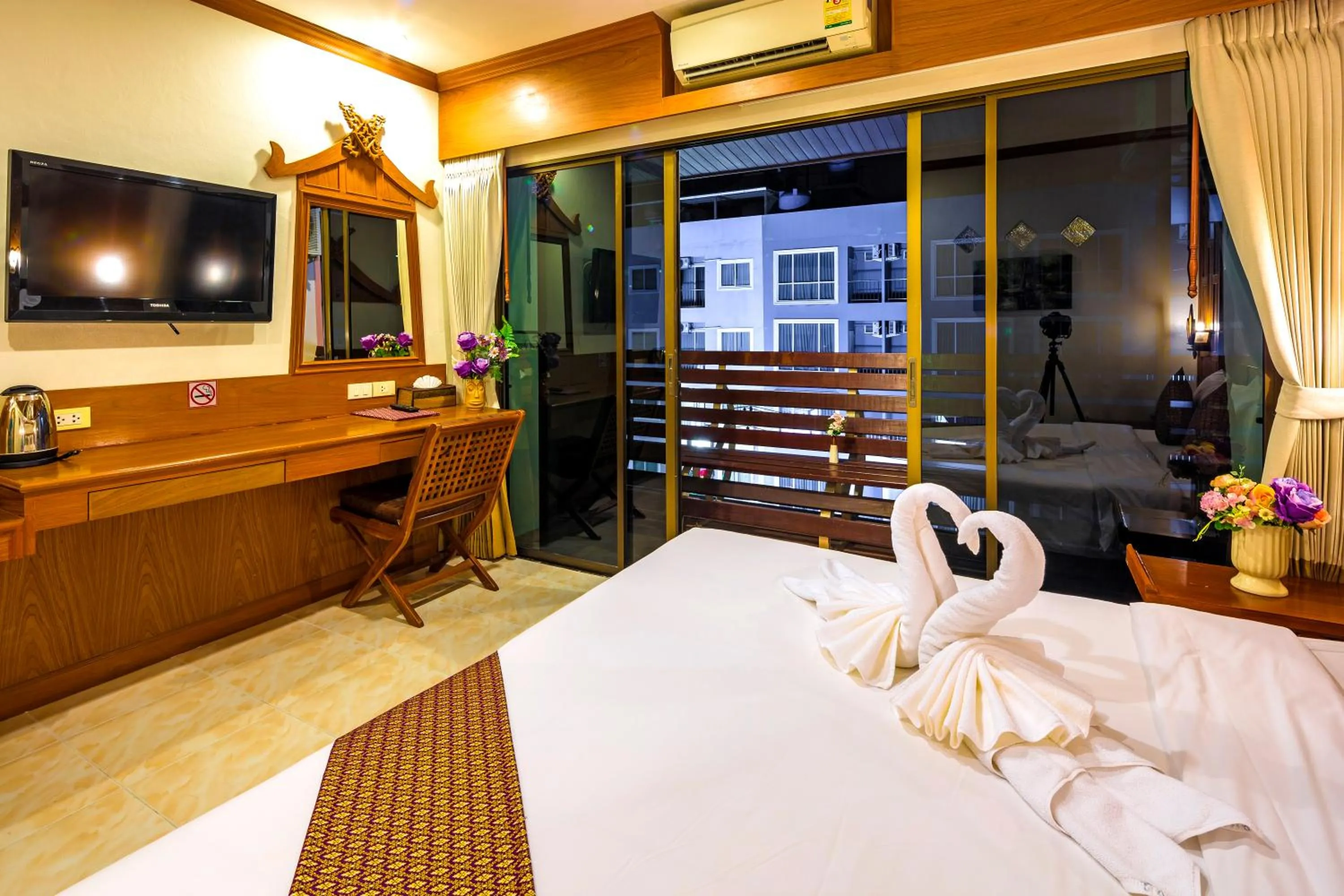 Bed in Patong Heaven