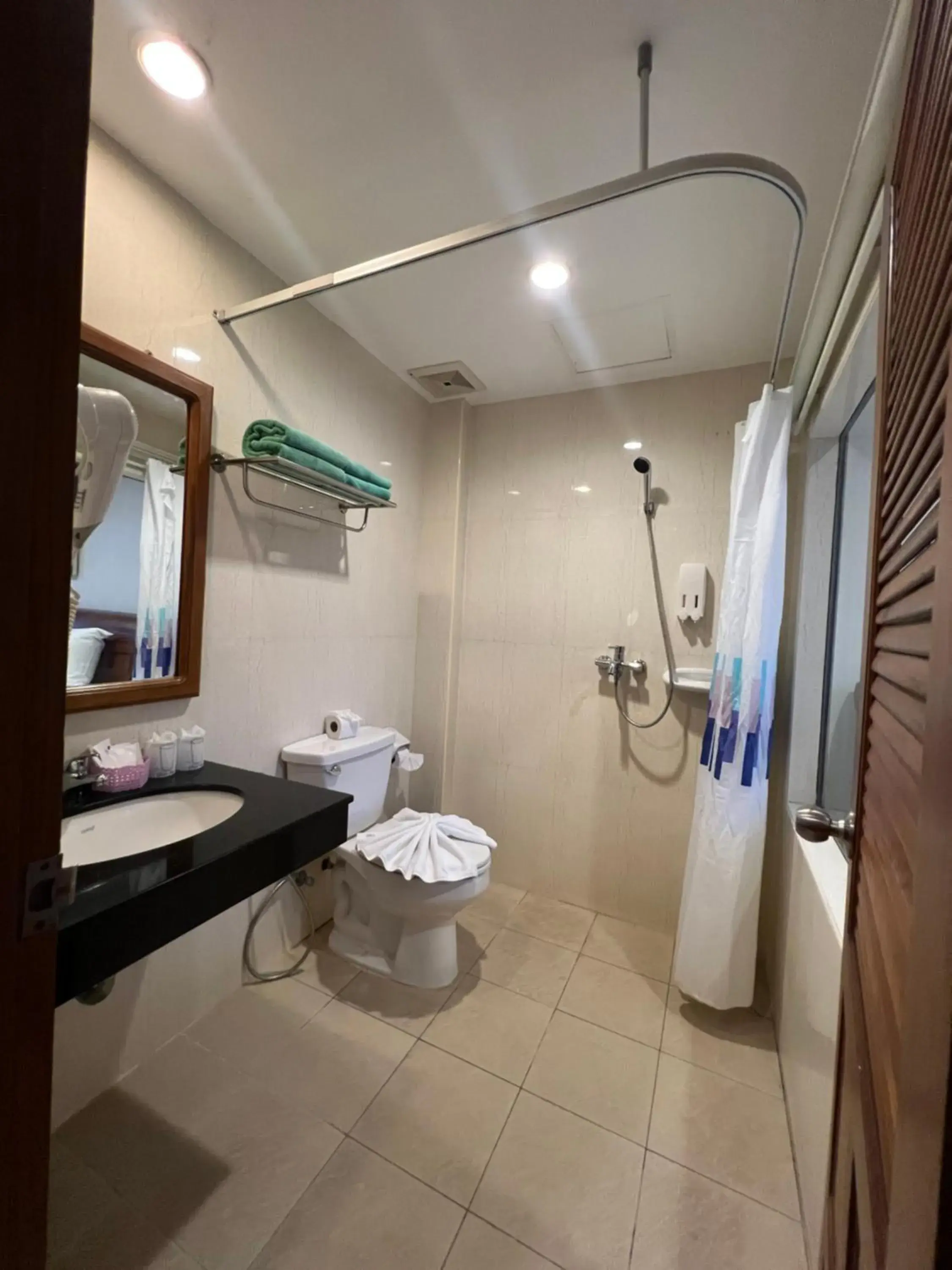 Bathroom in Patong Heaven Bathroom in Patong Heaven