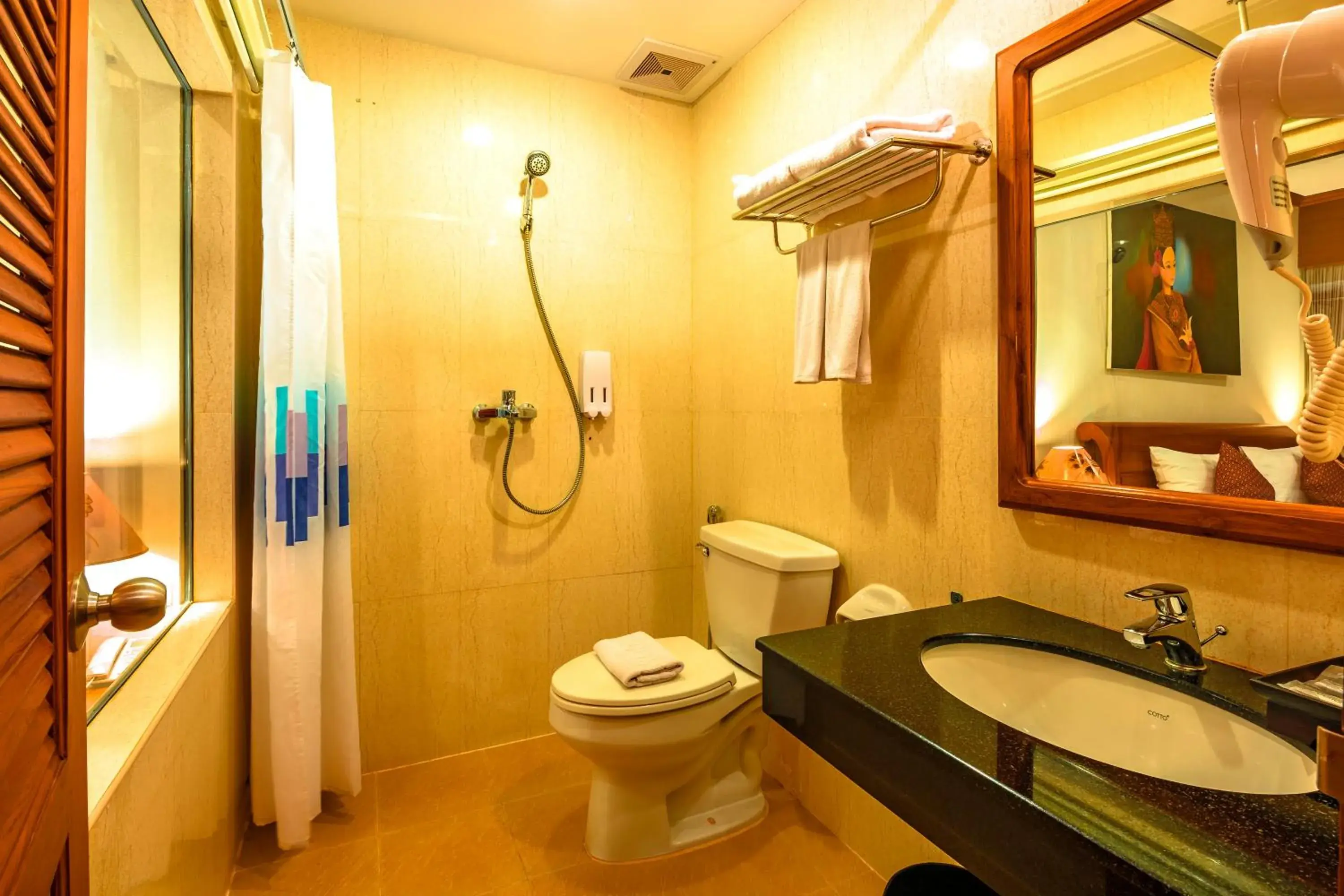 Shower in Patong Heaven Shower in Patong Heaven