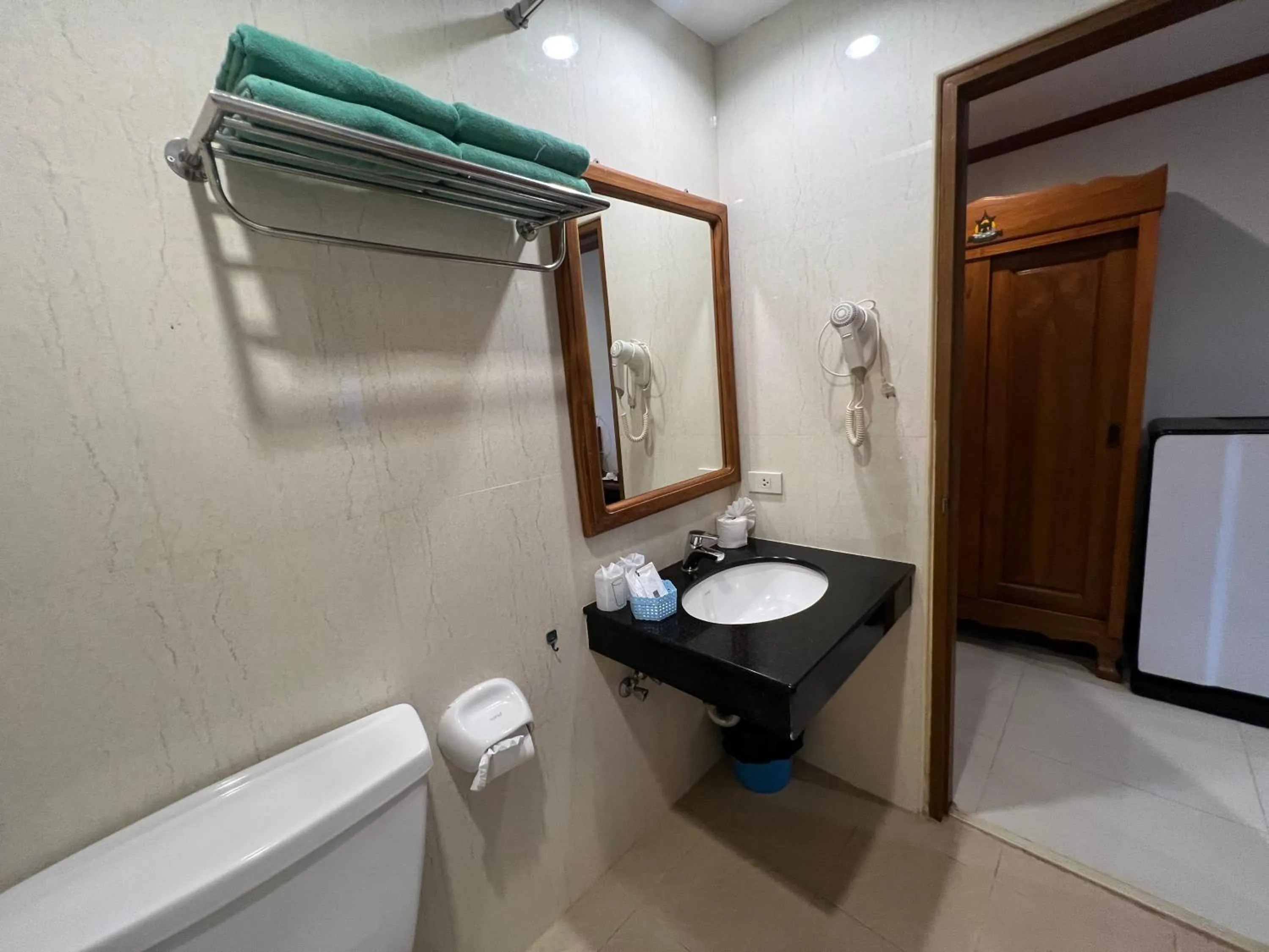 Shower in Patong Heaven