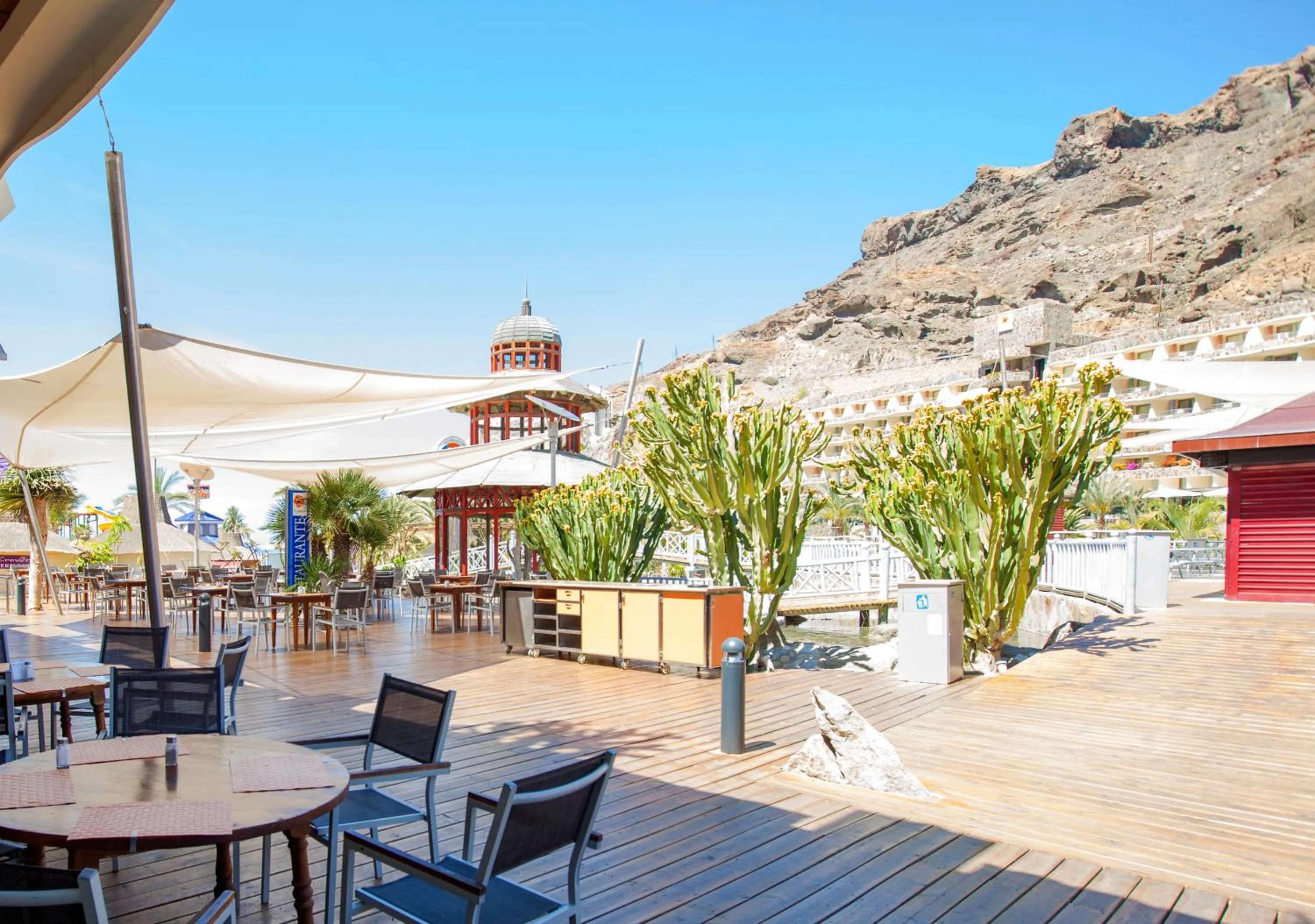 Restaurant/places to eat in Hotel LIVVO Lago Taurito & Aquapark