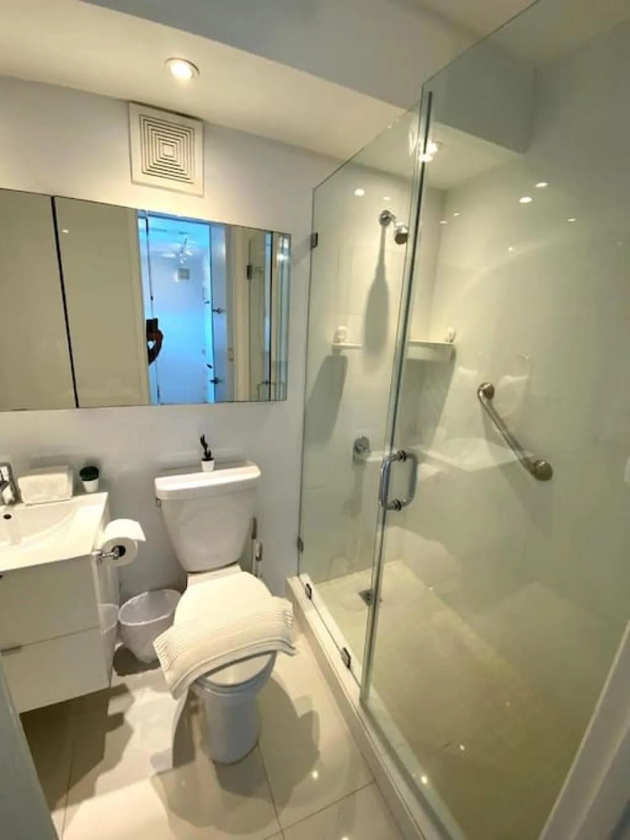 Bathroom in KASA Terrace Studio Breathtaking Ocean Views