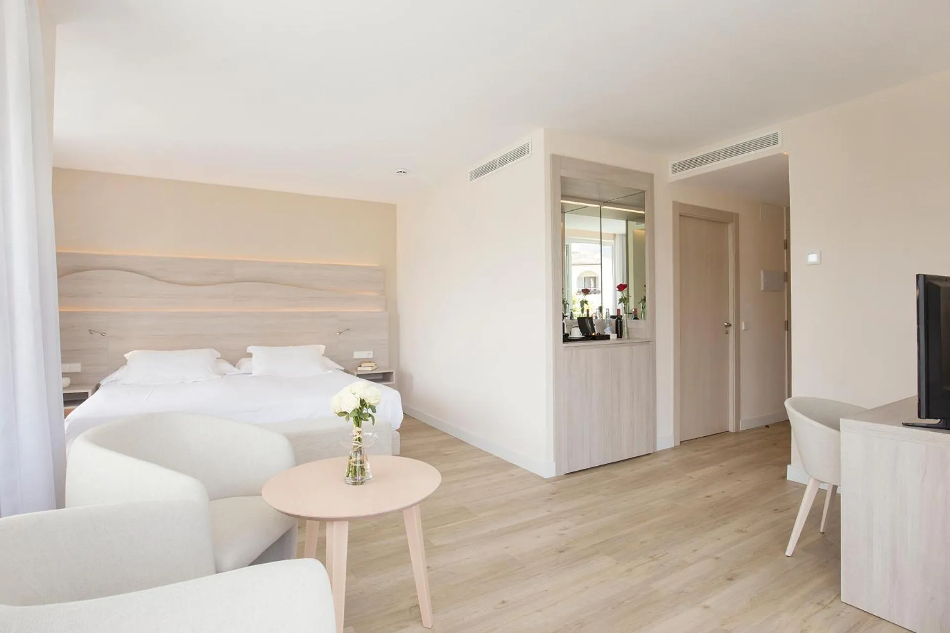 Photo of the whole room, Bed in Canyamel Park Hotel & Spa - 4* Sup - Adults only (+16)