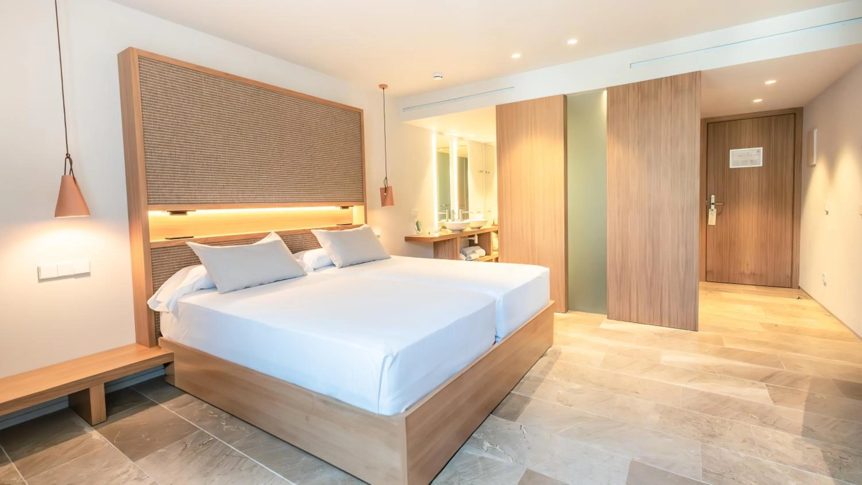 Photo of the whole room, Bed in Canyamel Park Hotel & Spa - 4* Sup - Adults only (+16)