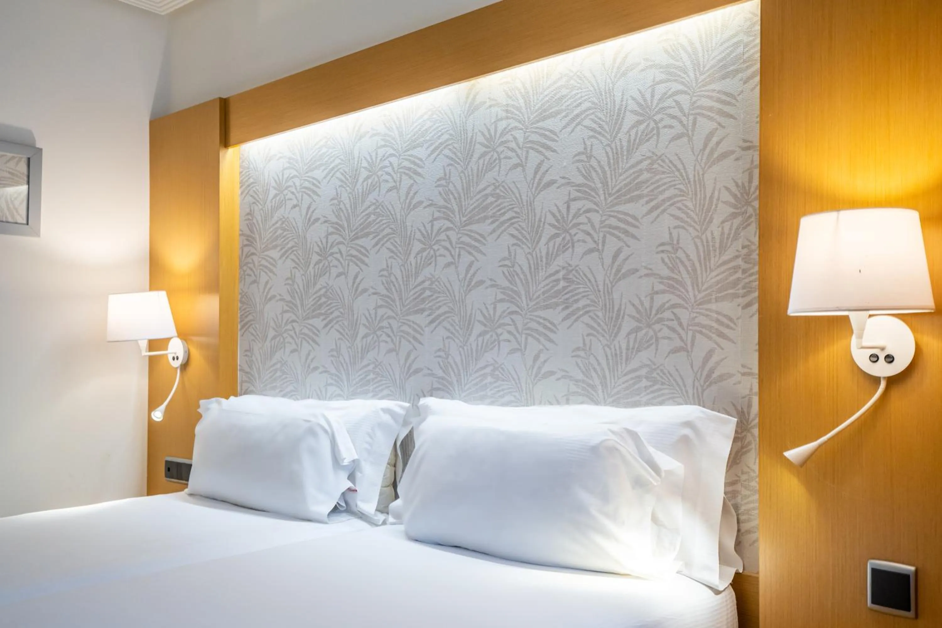 Bed in Abba Rambla Hotel