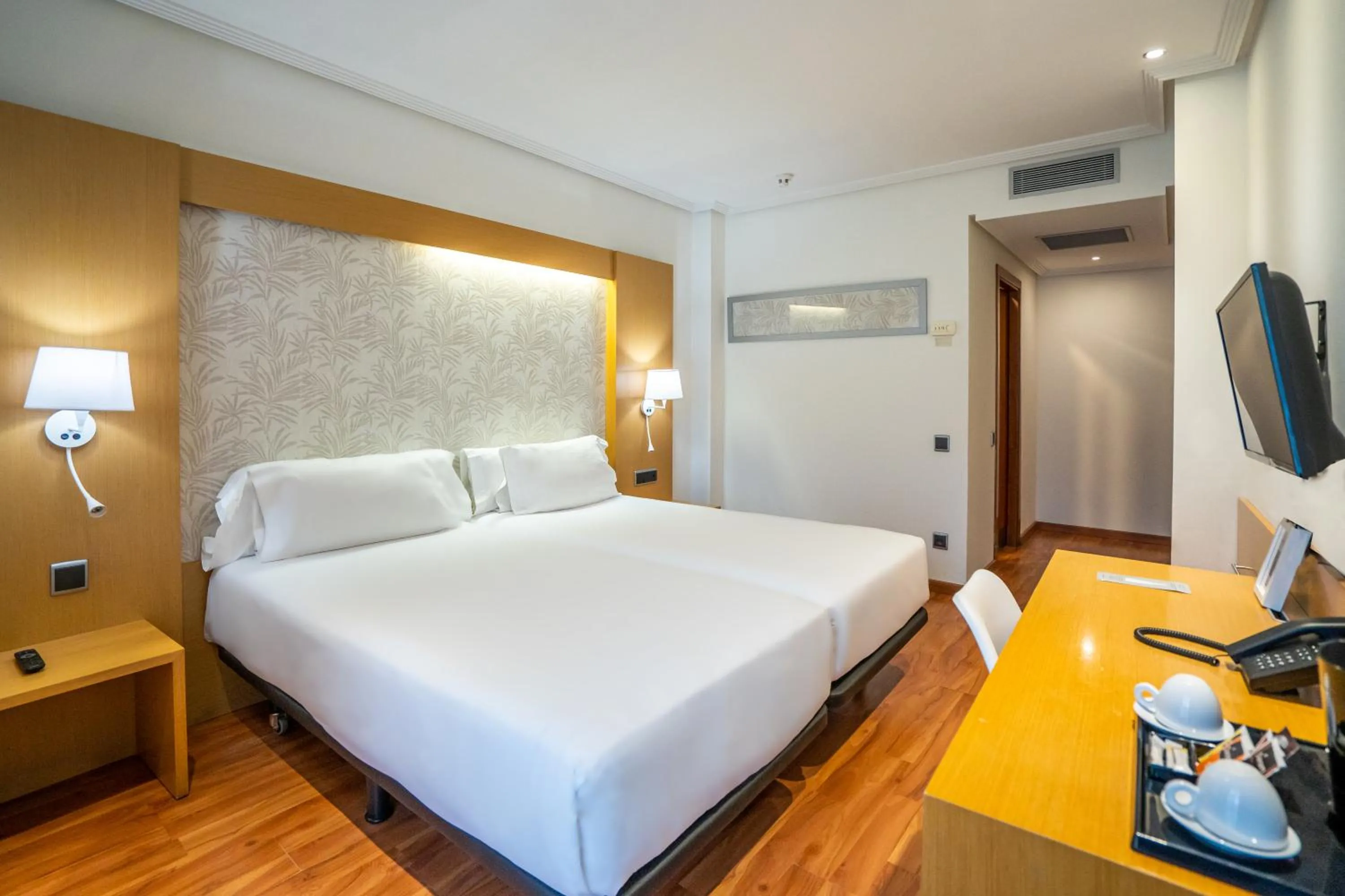 Bed in Abba Rambla Hotel