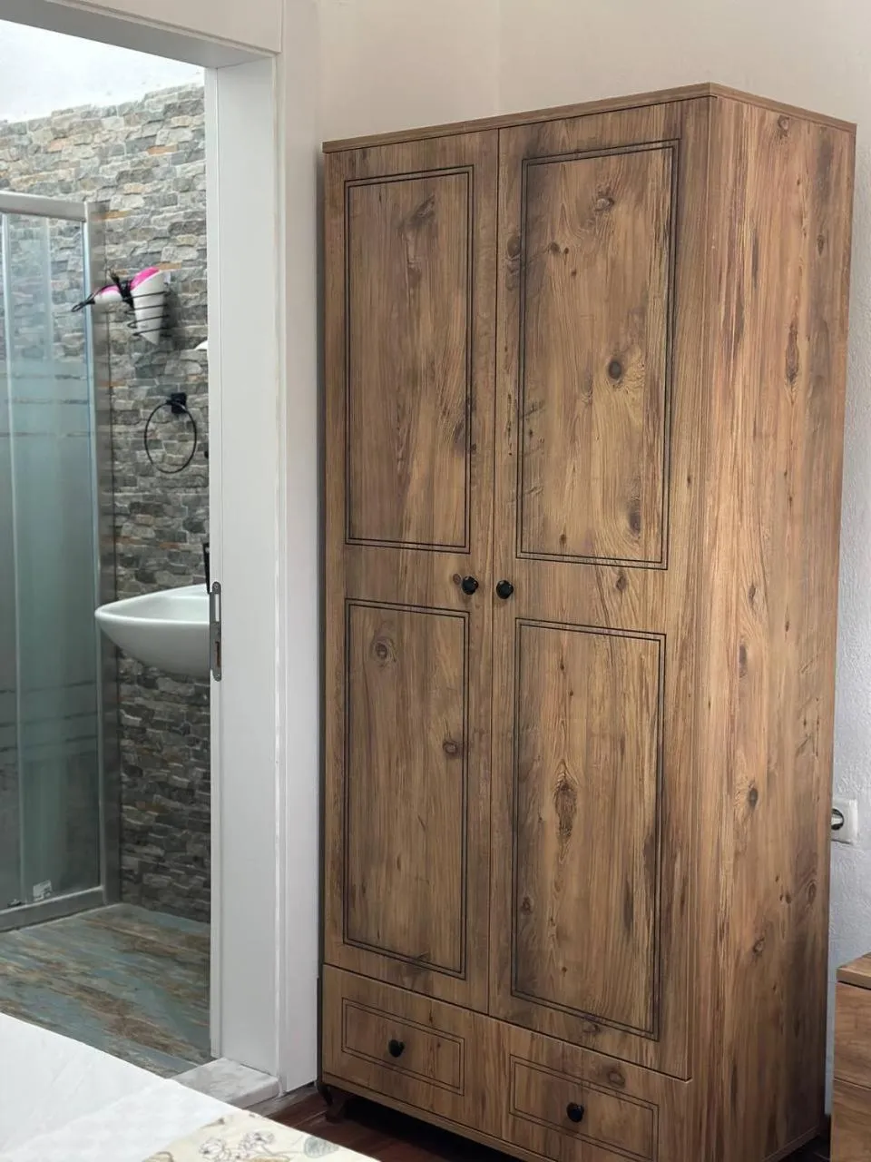 wardrobe in Eski Datça Pansiyon
