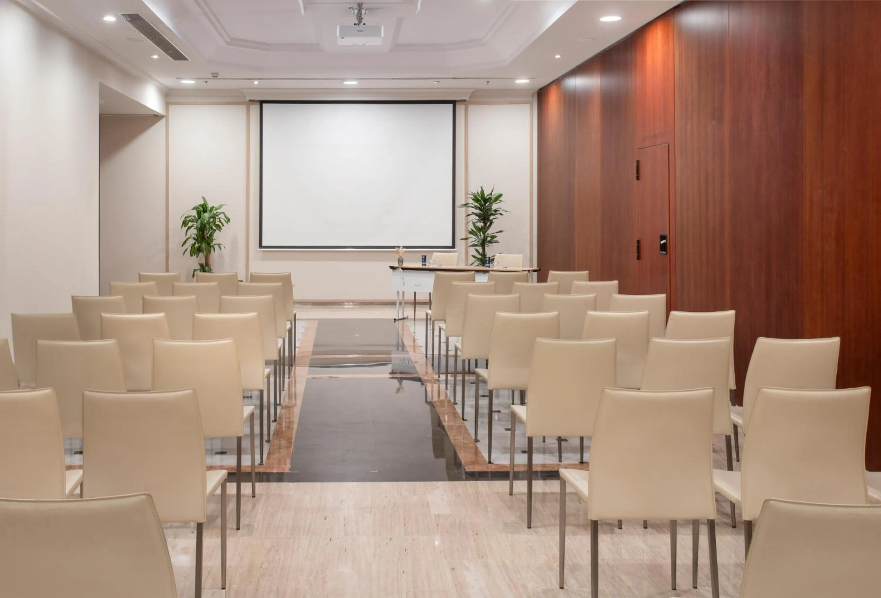 Meeting/conference room in Melia Sevilla