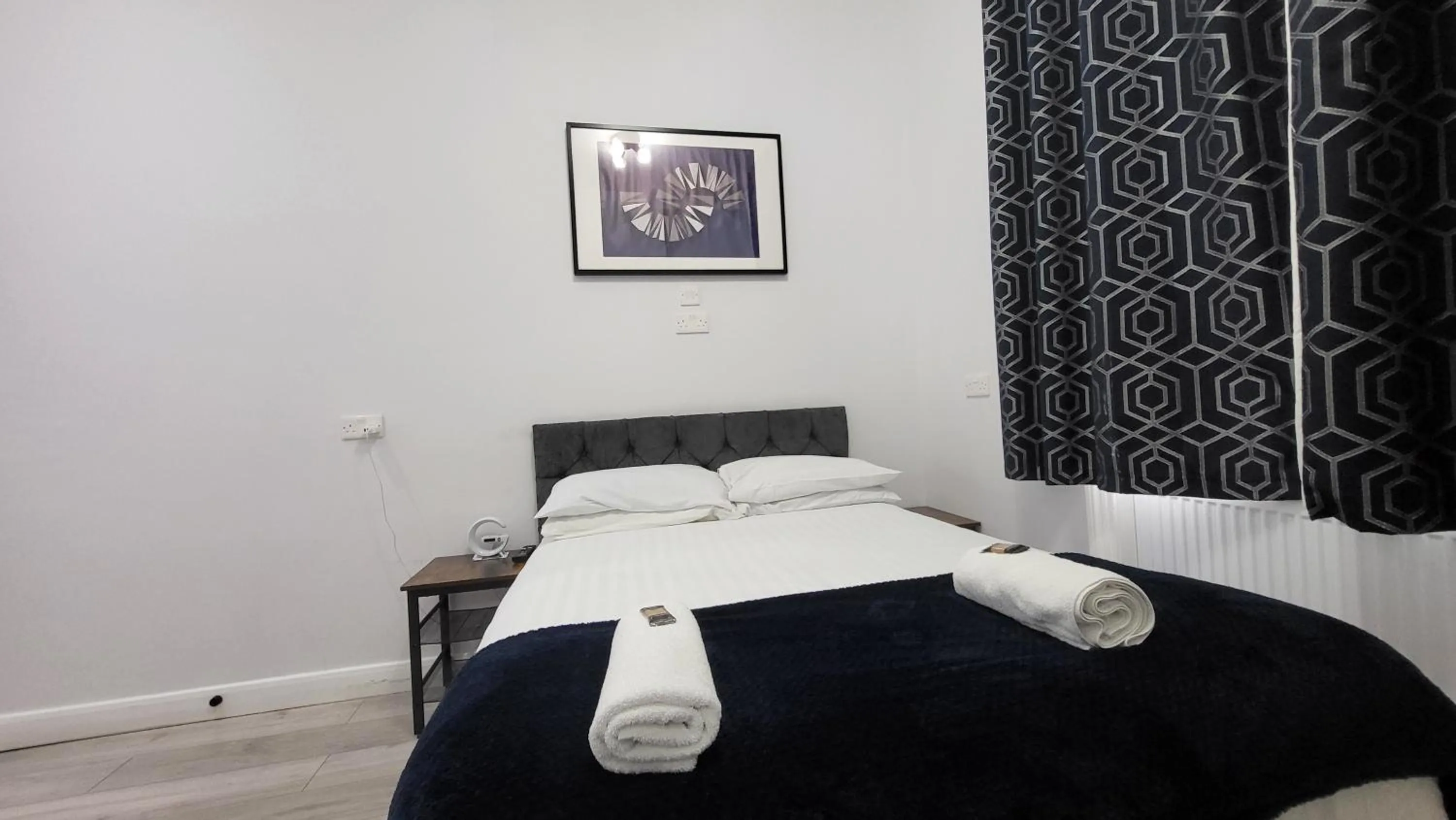 Bed in Argyle Square Hotel