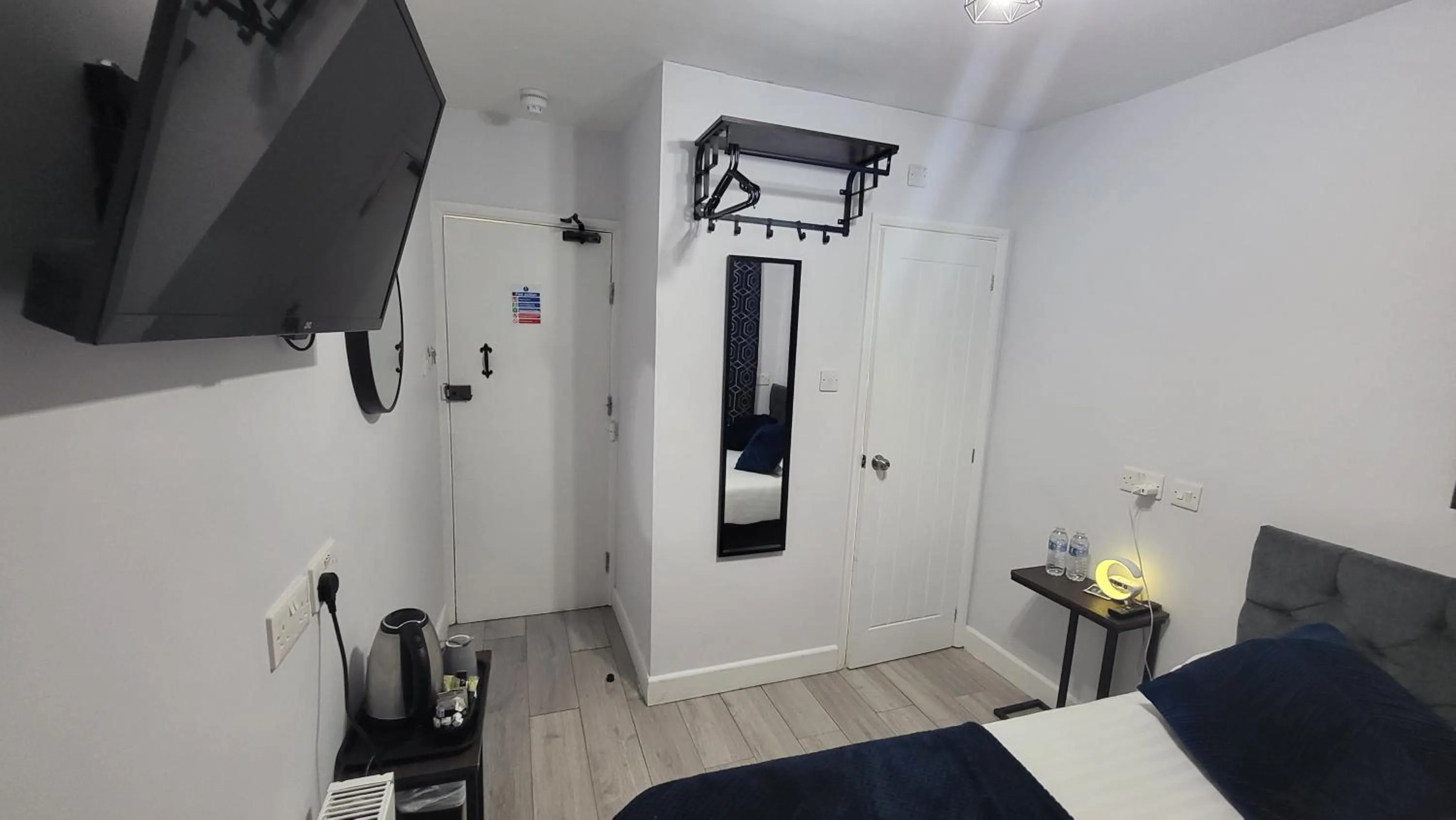 Bedroom, Bed in Argyle Square Hotel