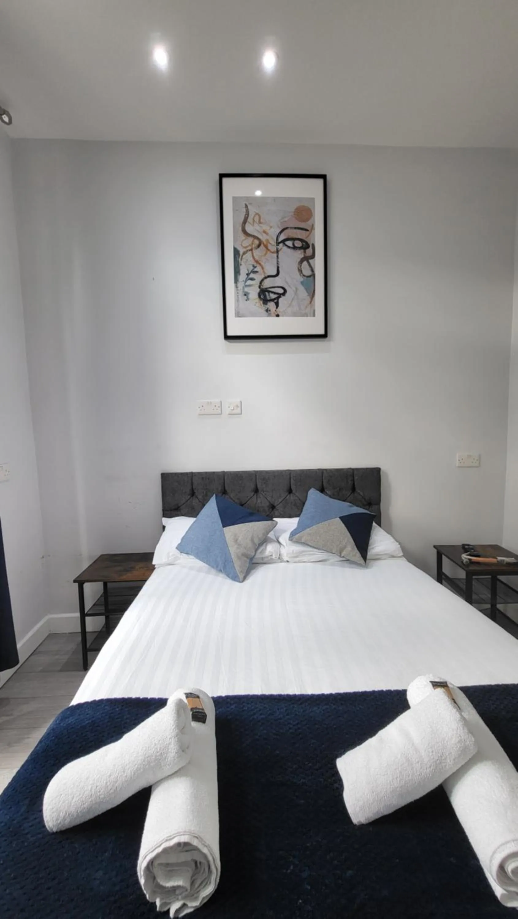 Bed in Argyle Square Hotel