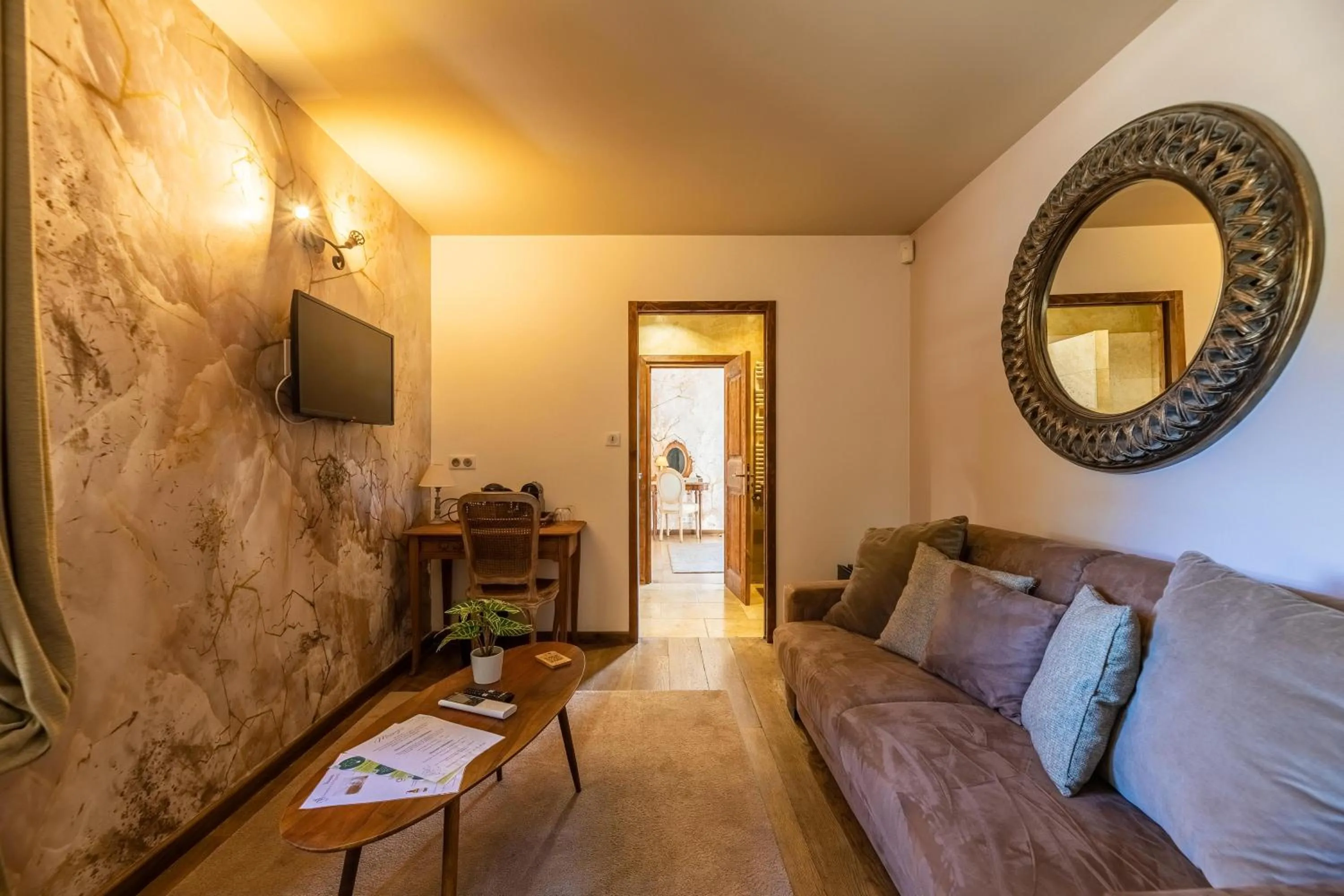 TV and multimedia in Domaine du Reginu