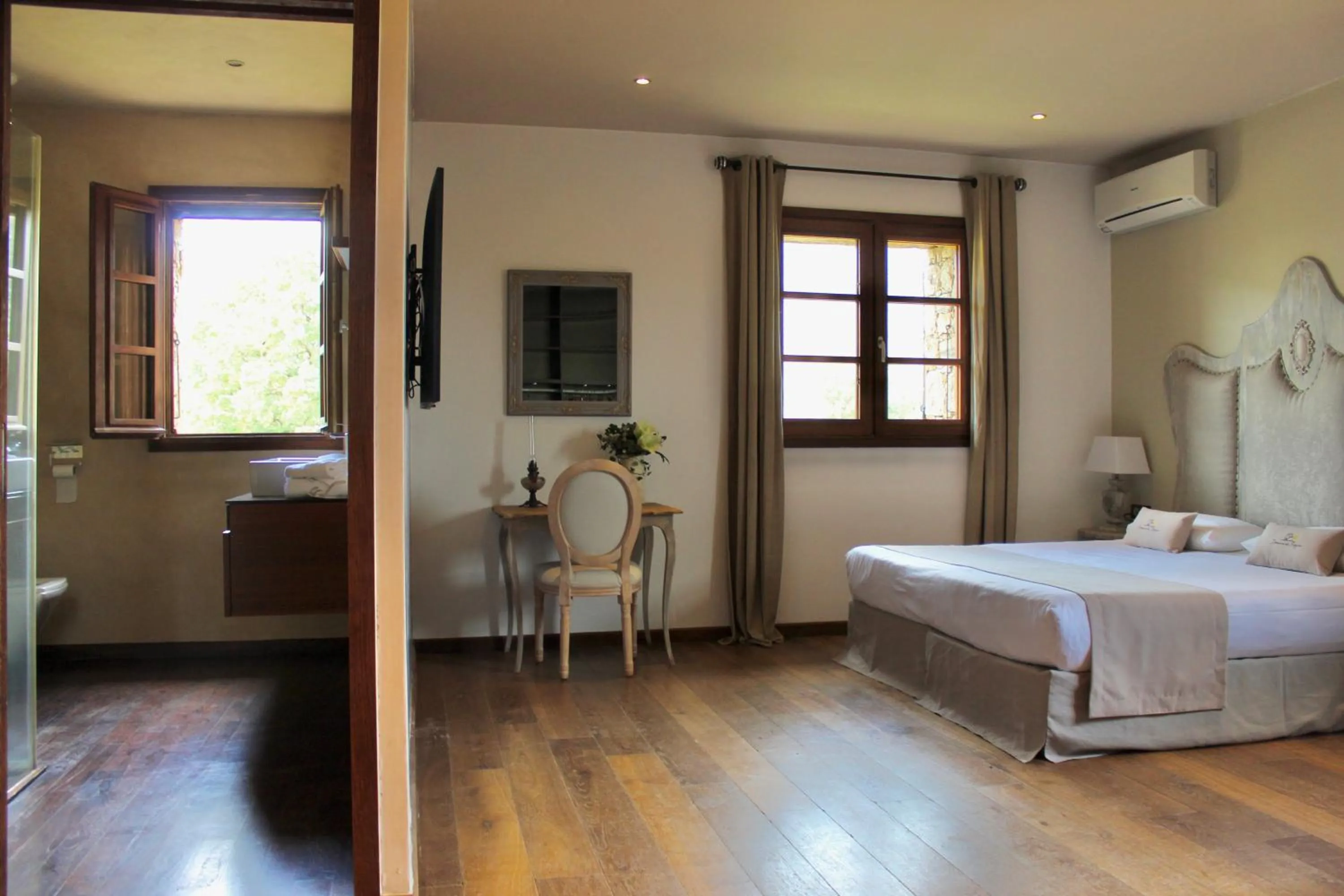 Bed in Domaine du Reginu