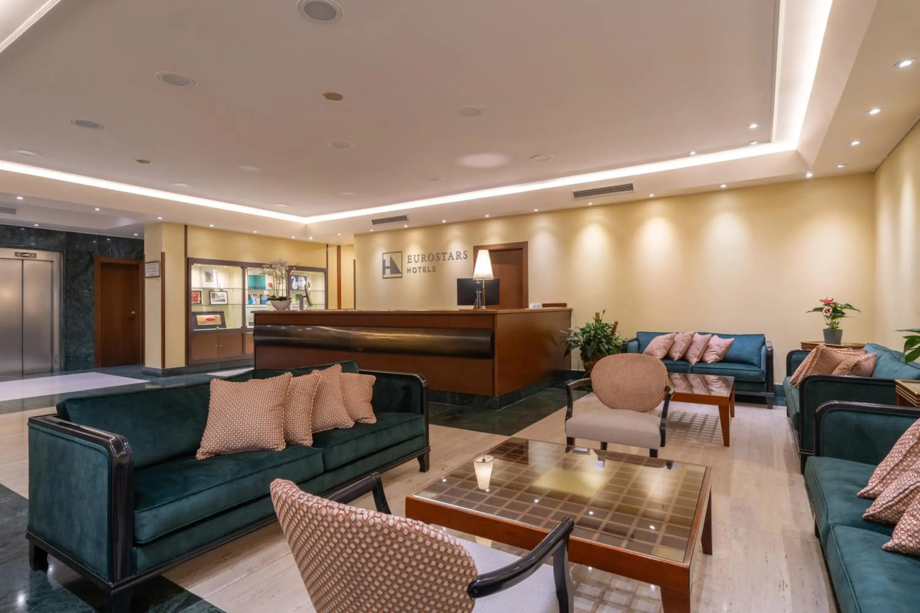 Lobby or reception in Eurostars Las Claras Lobby or reception in Eurostars Las Claras