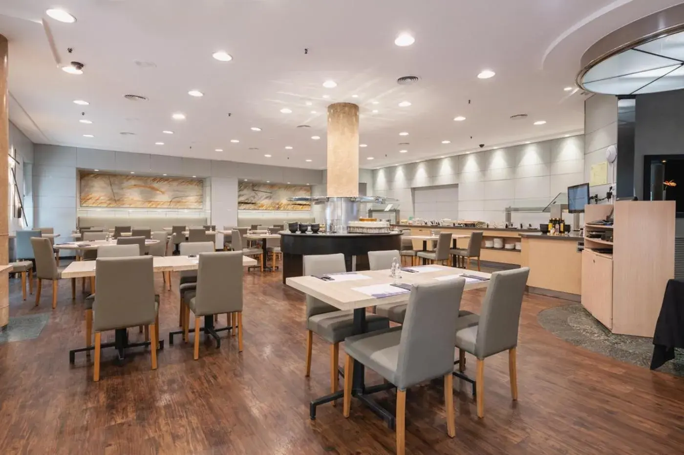 Restaurant/places to eat in Gran Hotel Havana 4Sup by Escampa Hotels Restaurant/places to eat in Gran Hotel Havana 4Sup by Escampa Hotels