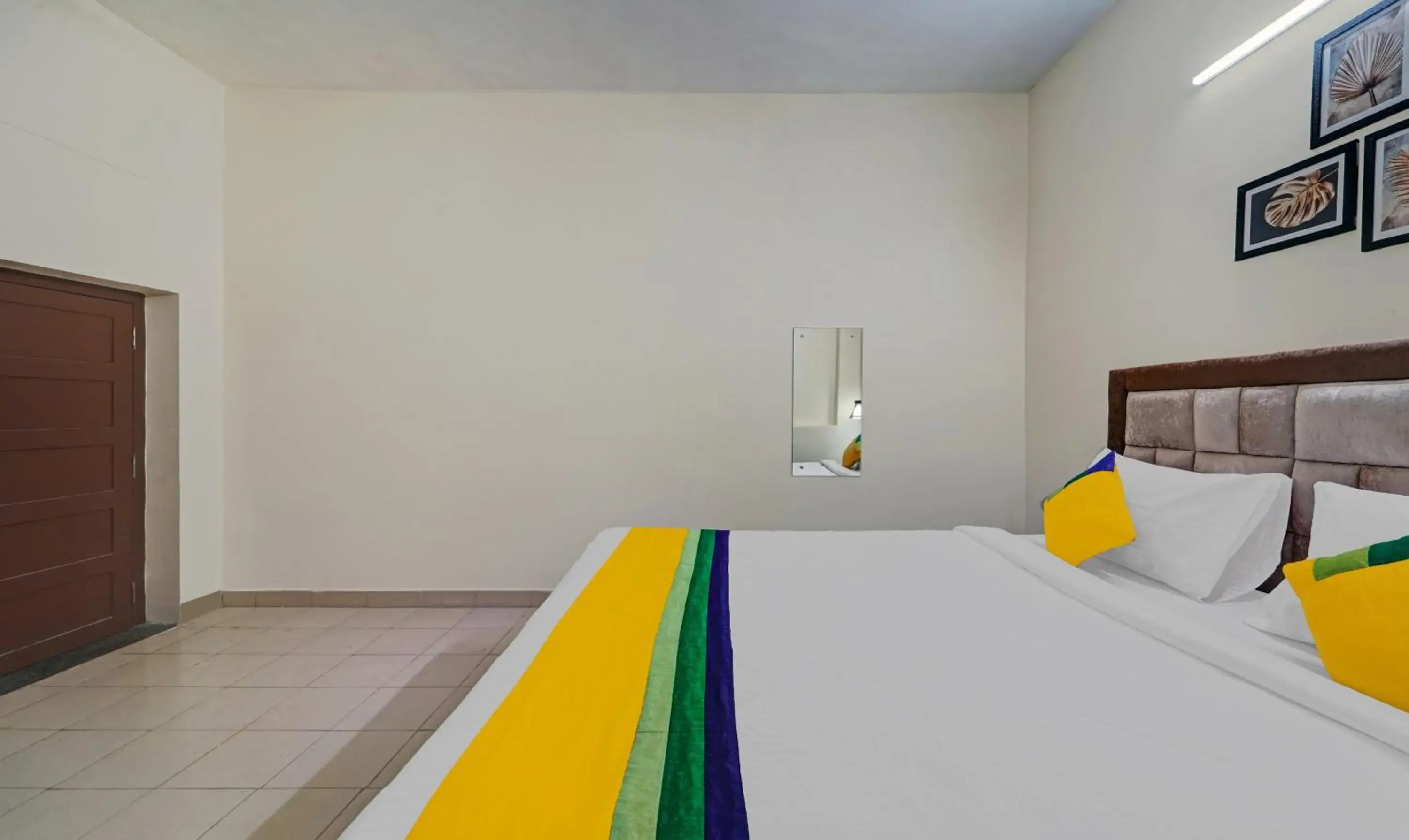 Bedroom, Bed in Itsy Hotels Green Villaa, 2 Km From Pondicherry Railway Station Bedroom, Bed in Itsy Hotels Green Villaa, 2 Km From Pondicherry Railway Station