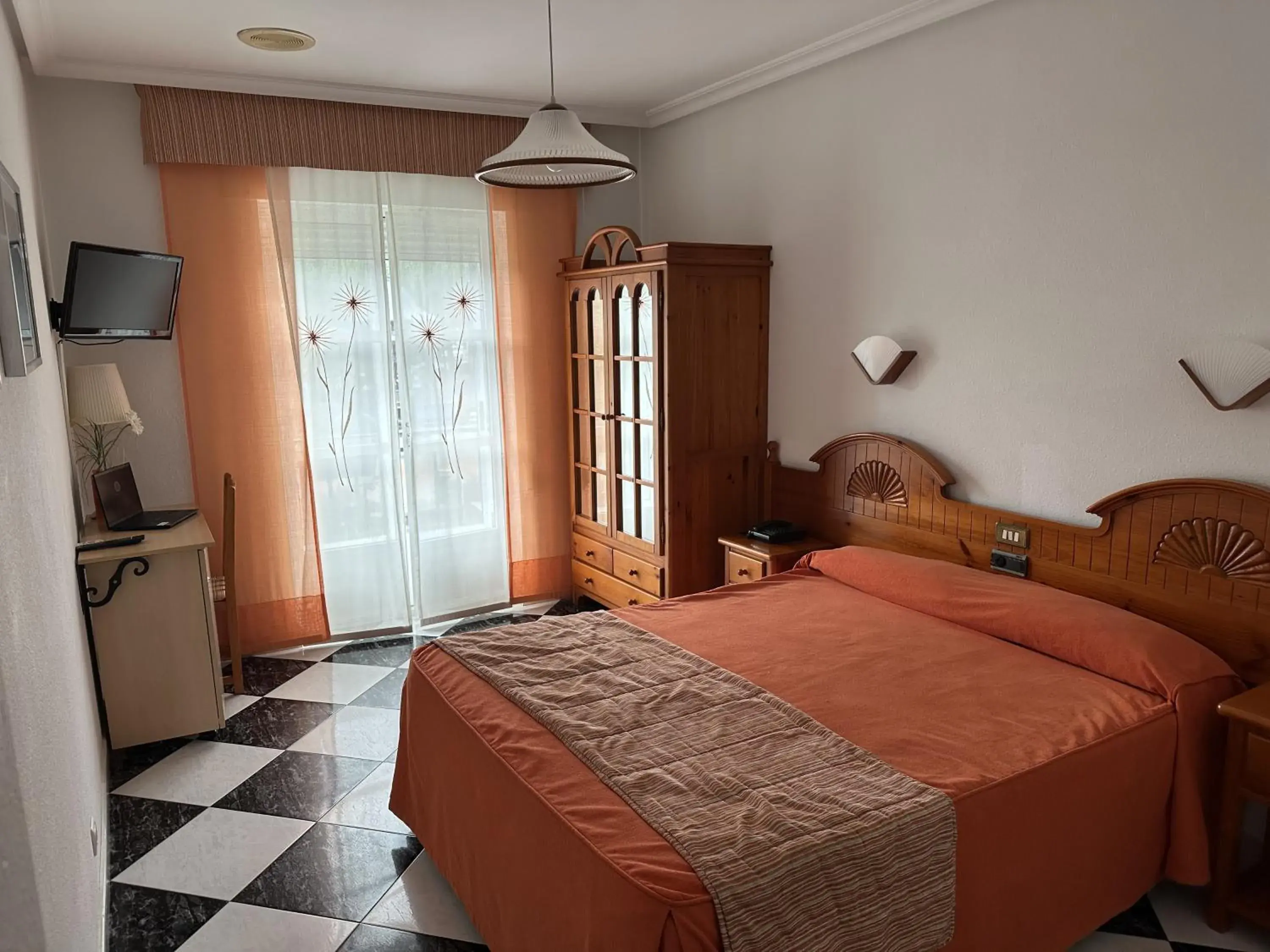 Deluxe Double Room with Balcony in Hotel Mediante Deluxe Double Room with Balcony in Hotel Mediante