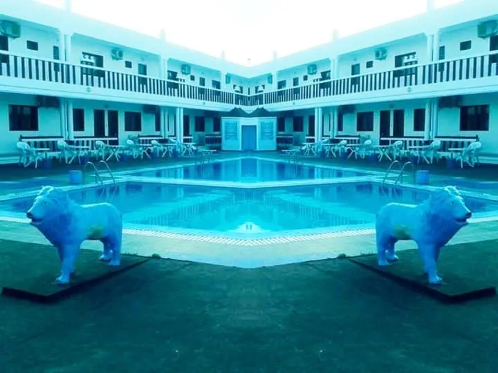 Swimming pool in Hôtel Briech & Spa