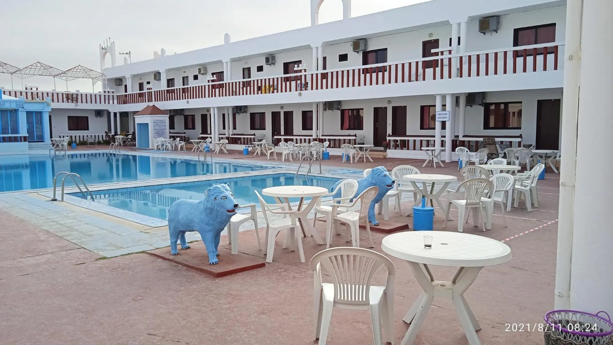 Swimming pool in Hôtel Briech & Spa