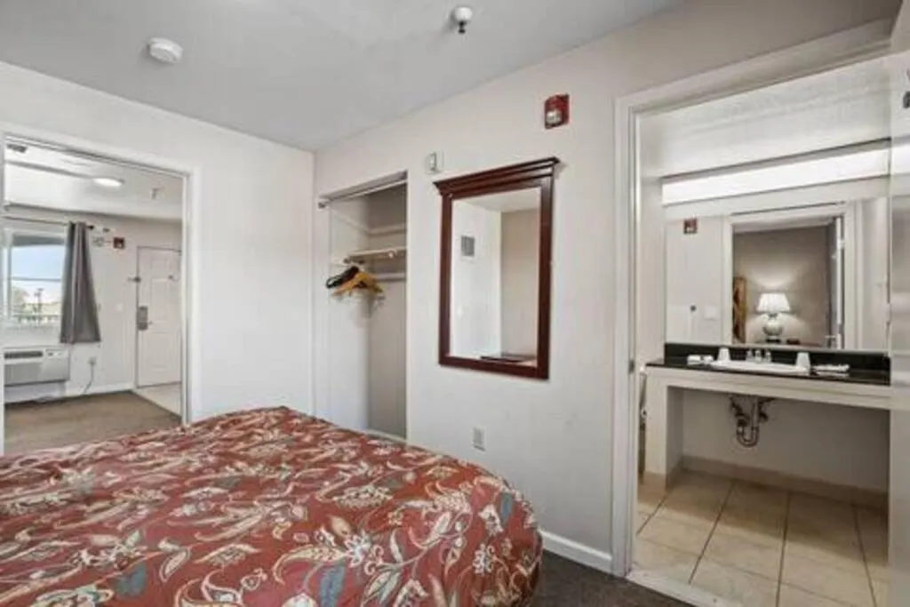 Bed in Mission Peak Lodge