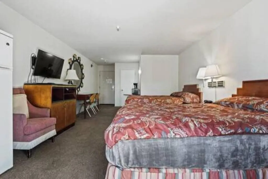 Bed in Mission Peak Lodge