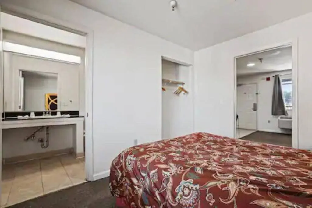 Bed in Mission Peak Lodge