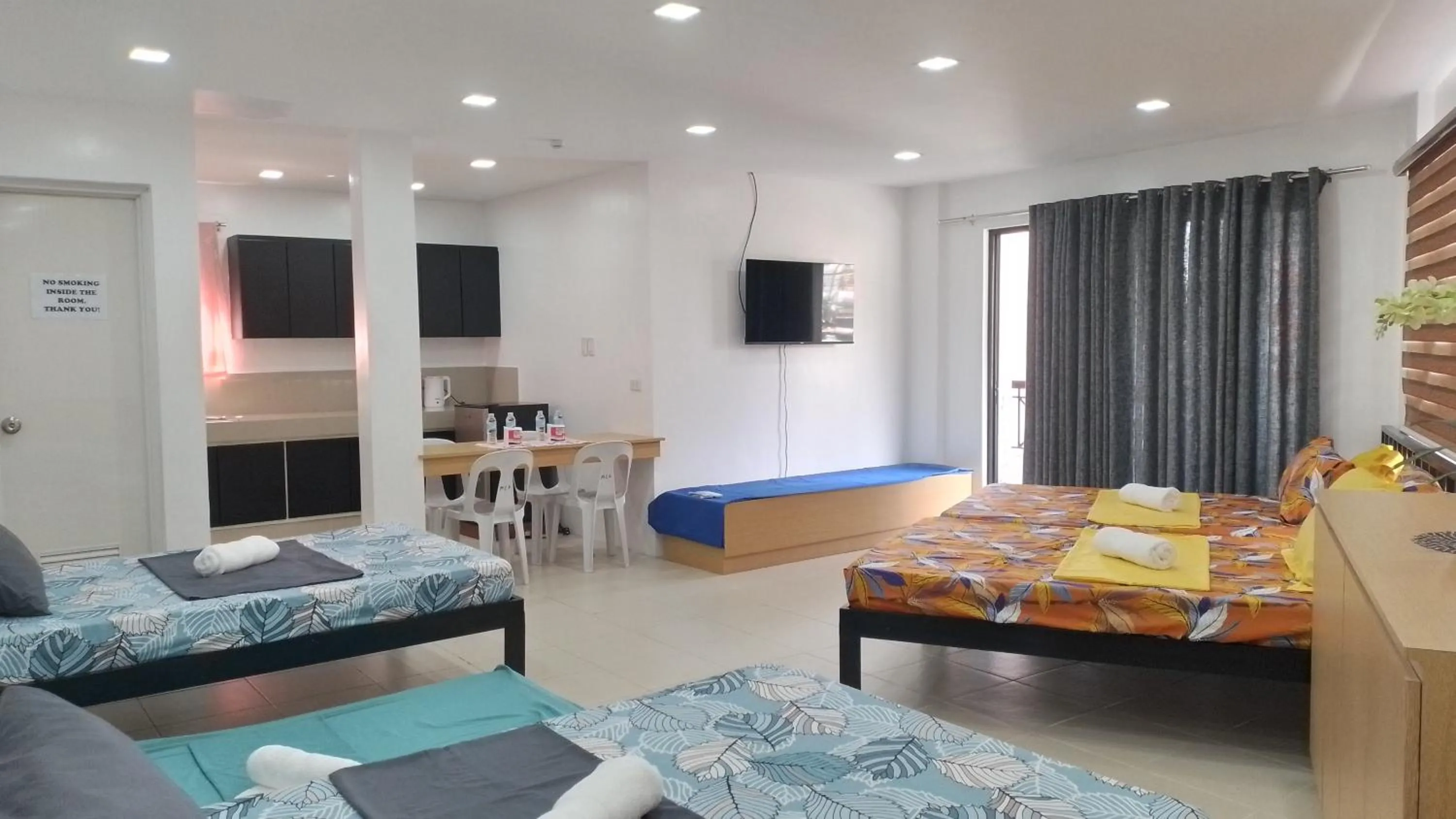 Bed in Maria Cristesa Condotel