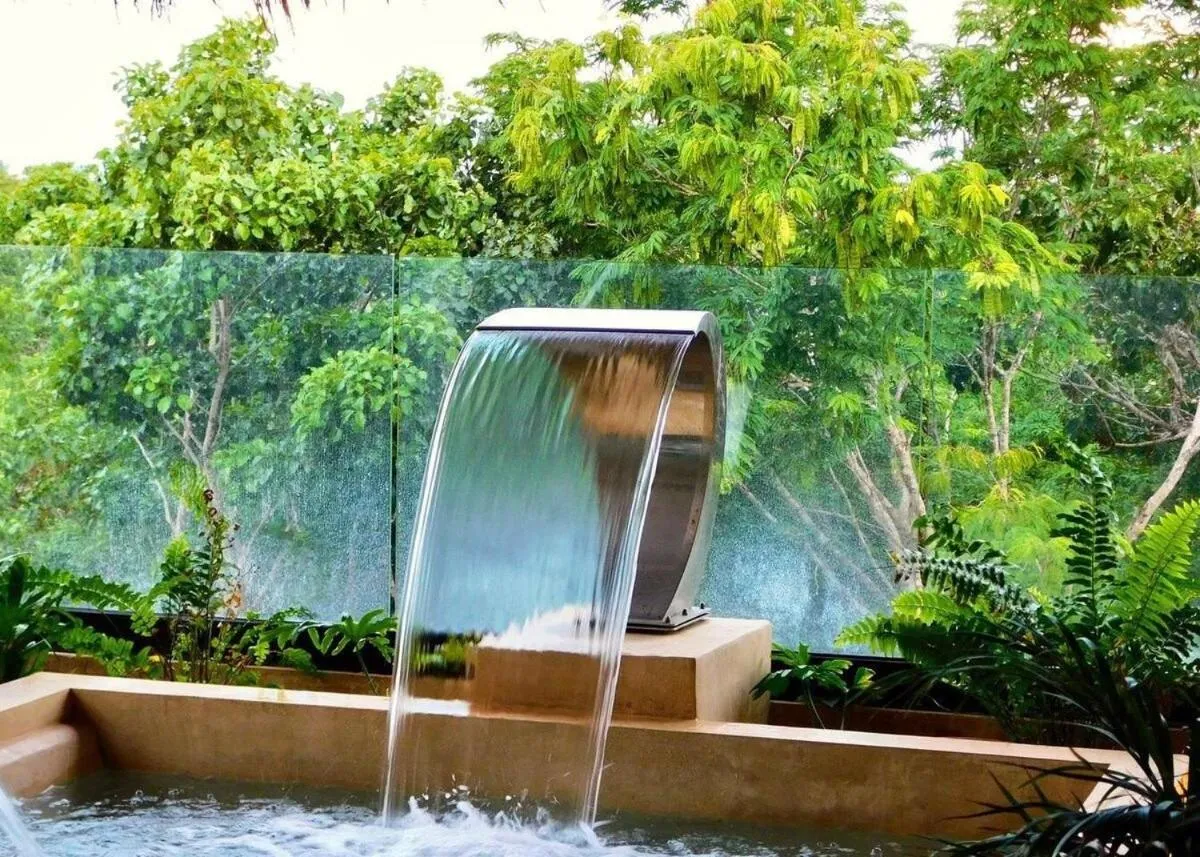 Hot Tub in Apartamento LX con Vista a la Jungla