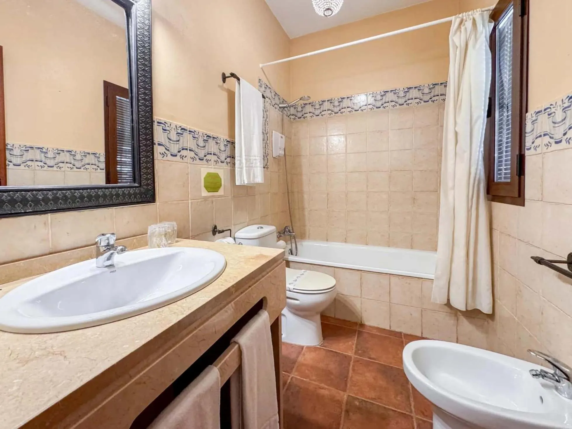 Bathroom in Hotel Valsequillo