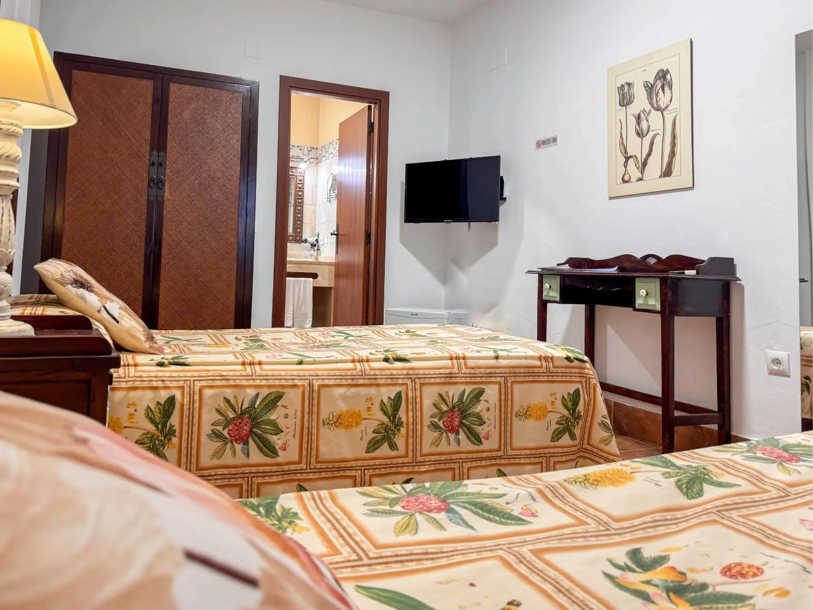 Bed in Hotel Valsequillo