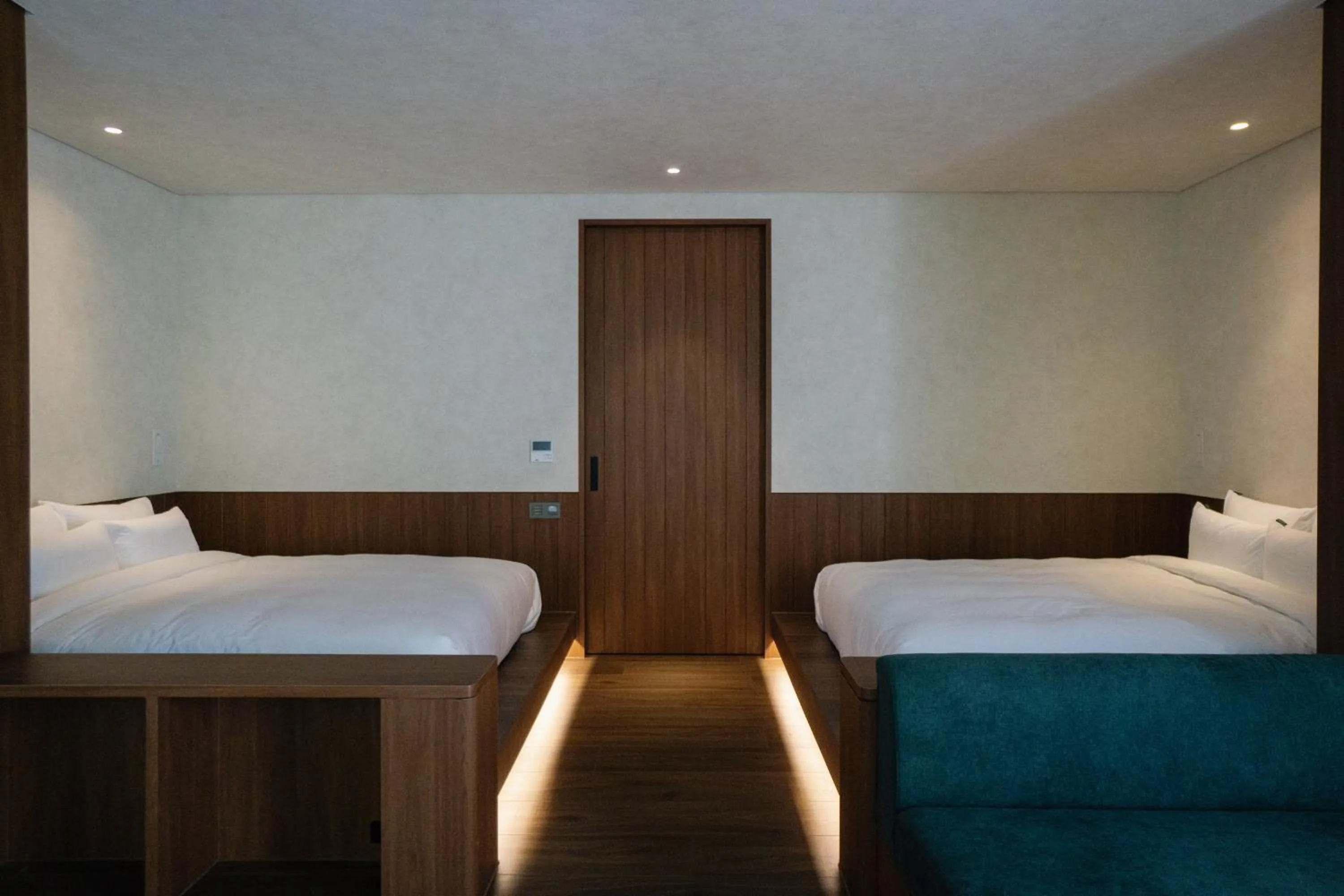 Photo of the whole room, Bed in Good Ol' Days Hotel