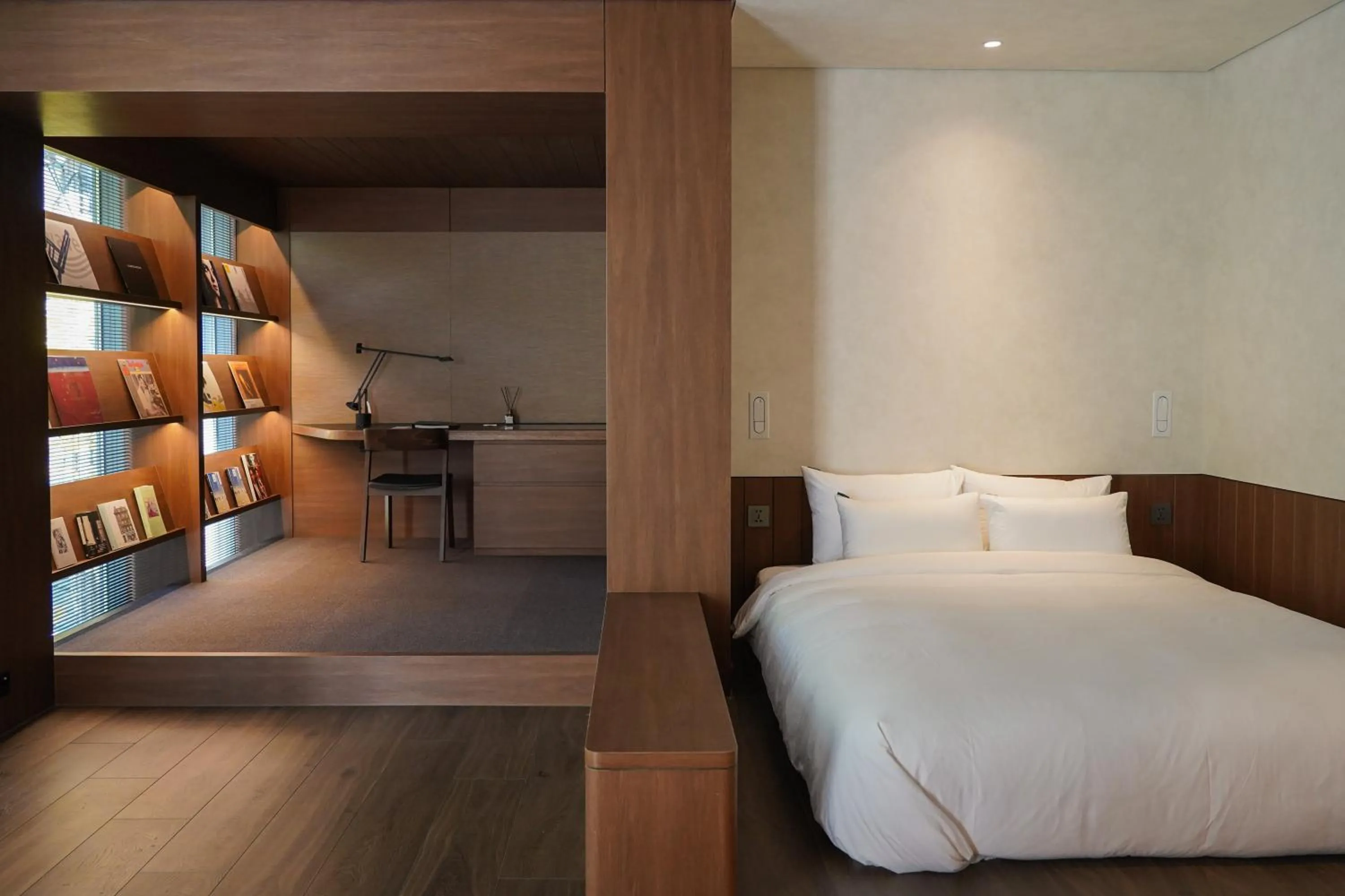 Photo of the whole room, Bed in Good Ol' Days Hotel