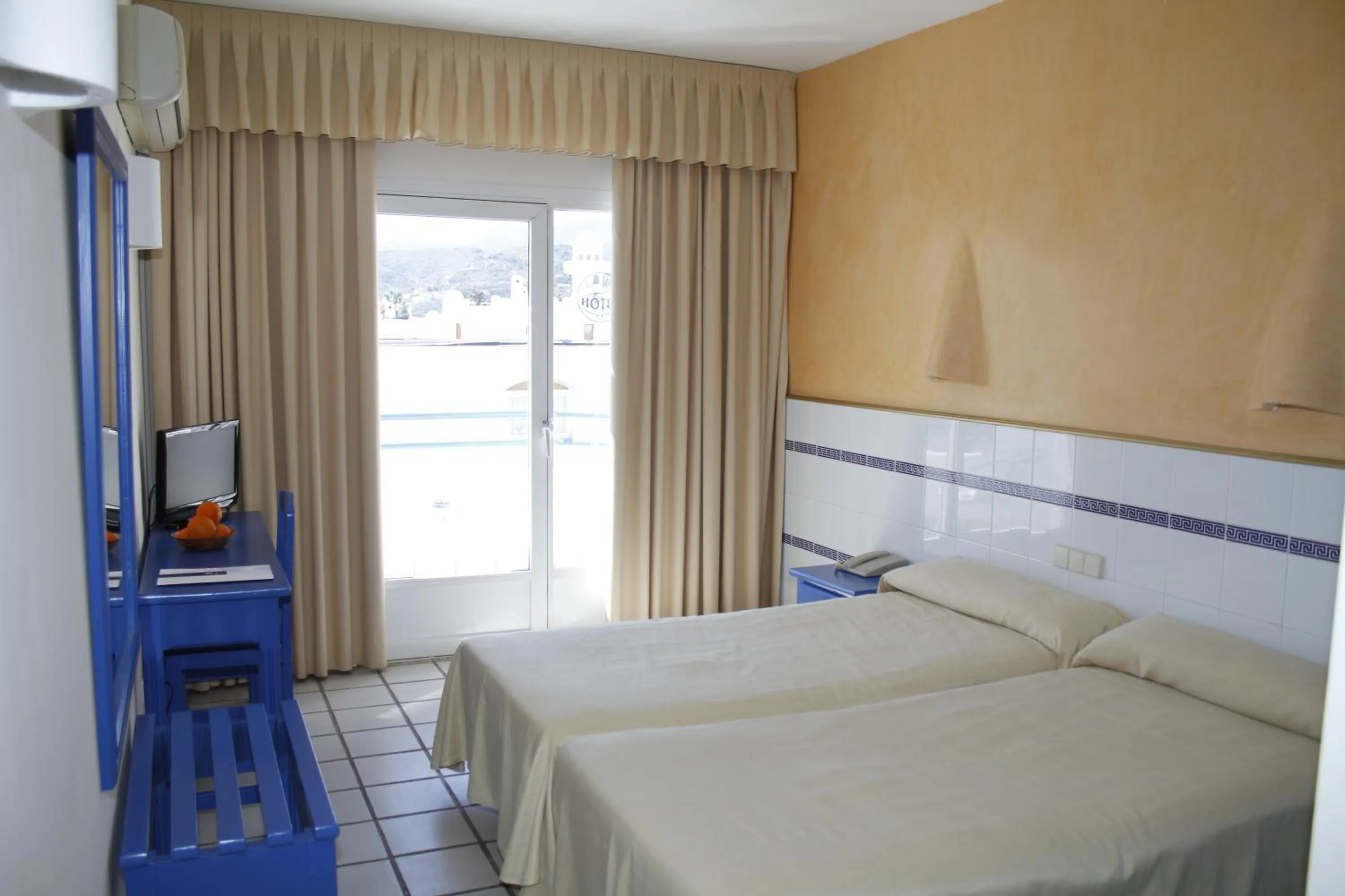 Double or Twin Room with Side Sea View in Hotel Virgen del Mar