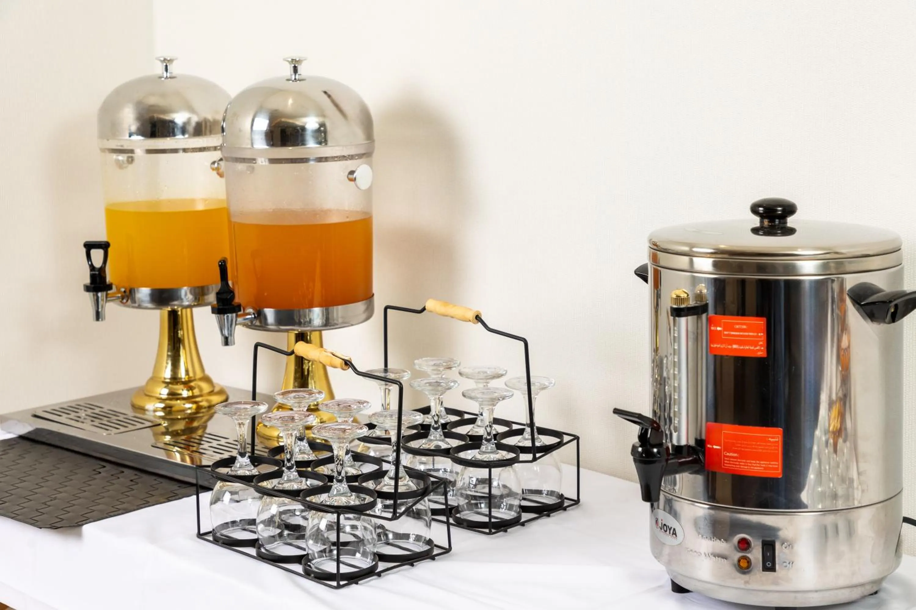 Coffee/tea facilities in The Address Residence