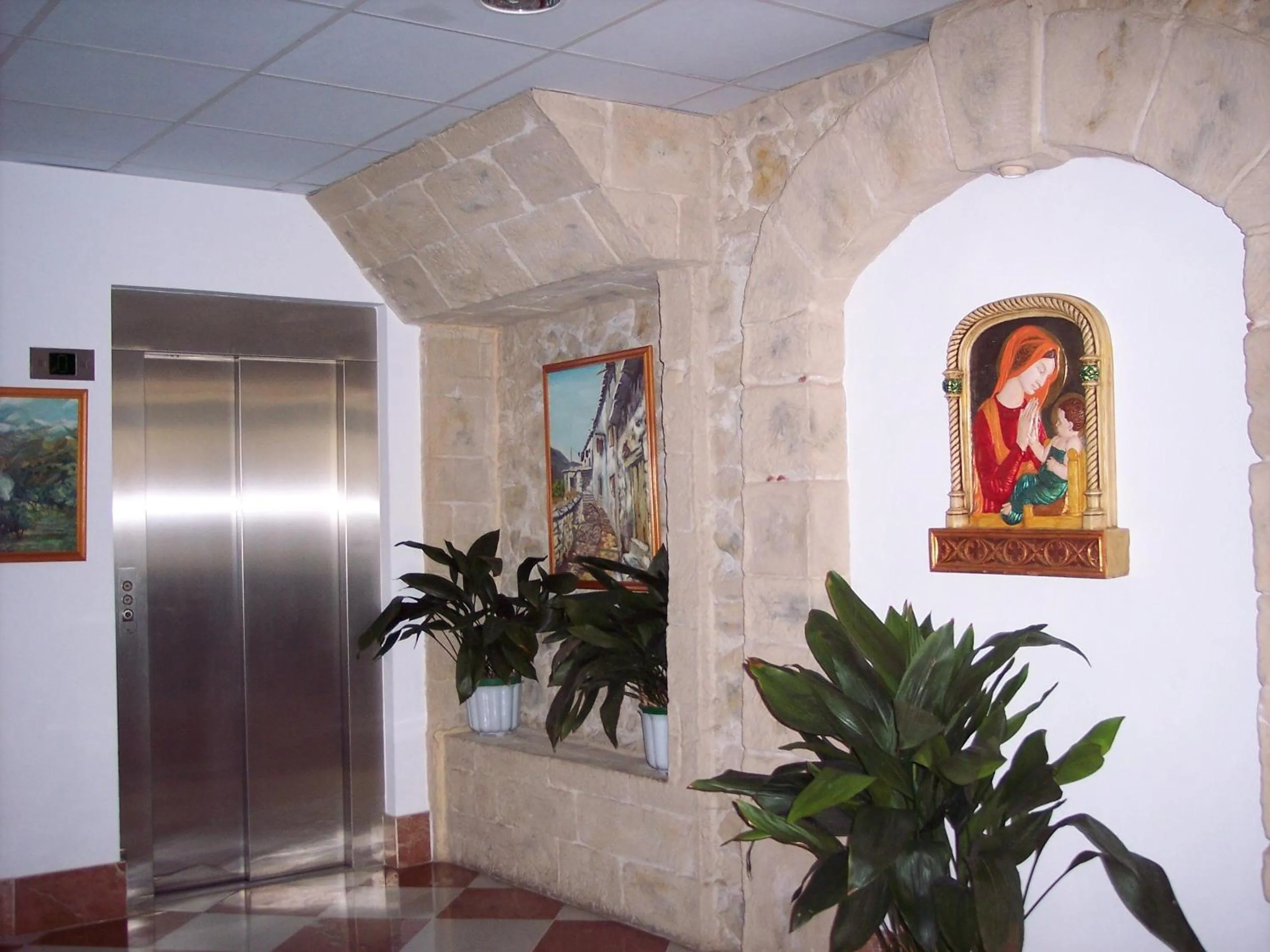 Decorative detail in Castillo Lanjaron