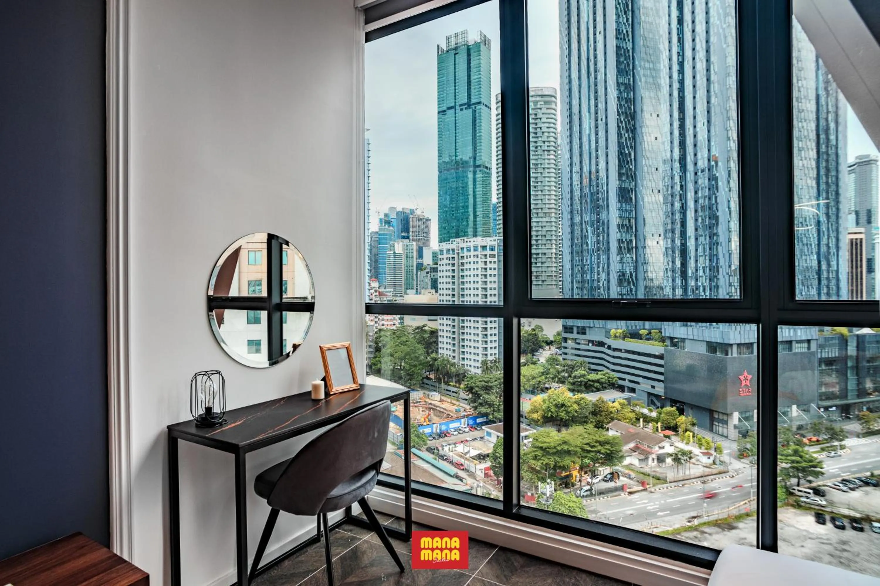 Day in Scarletz Mana-Mana Suites KLCC