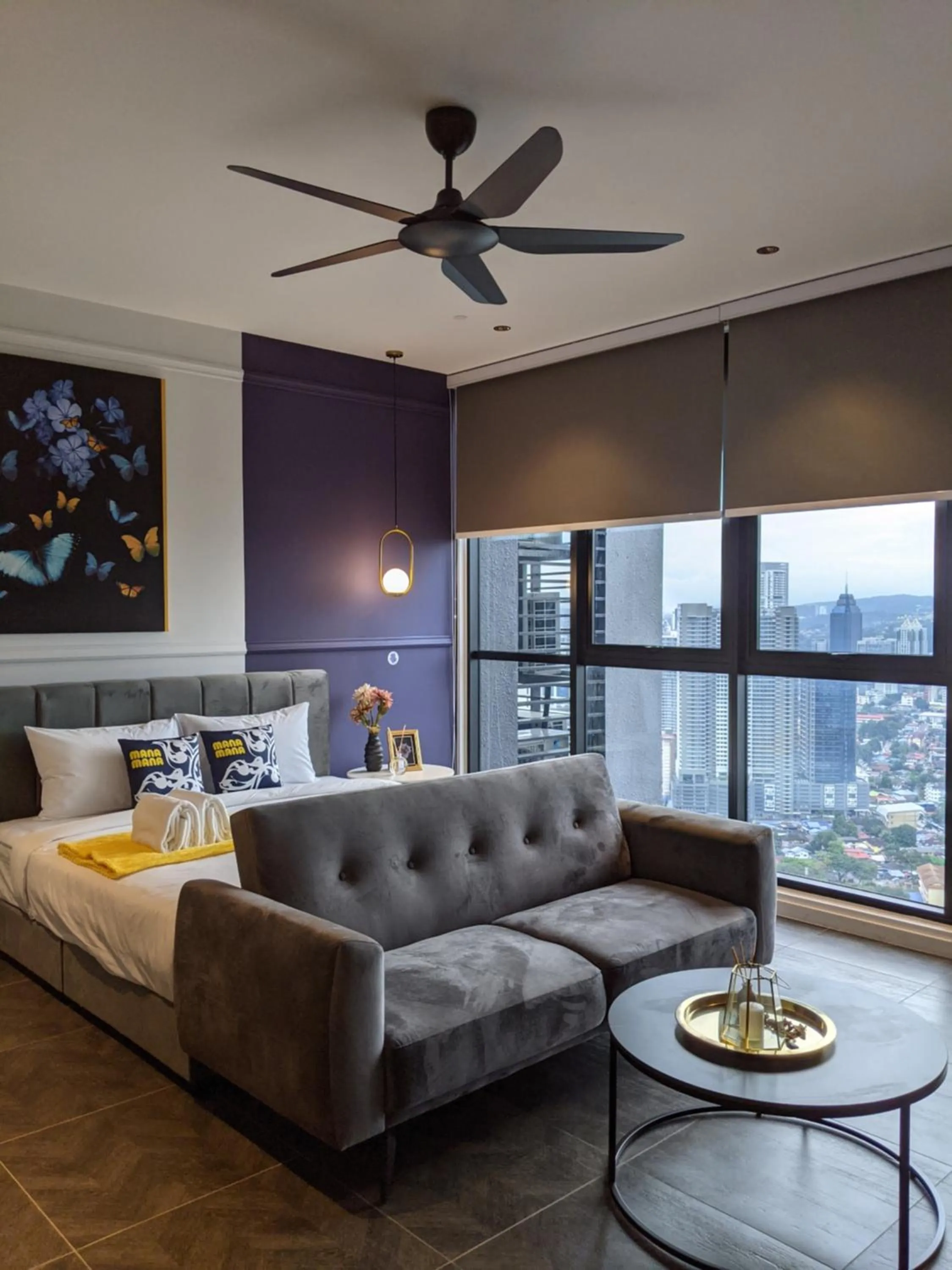 Bed in Scarletz Mana-Mana Suites KLCC