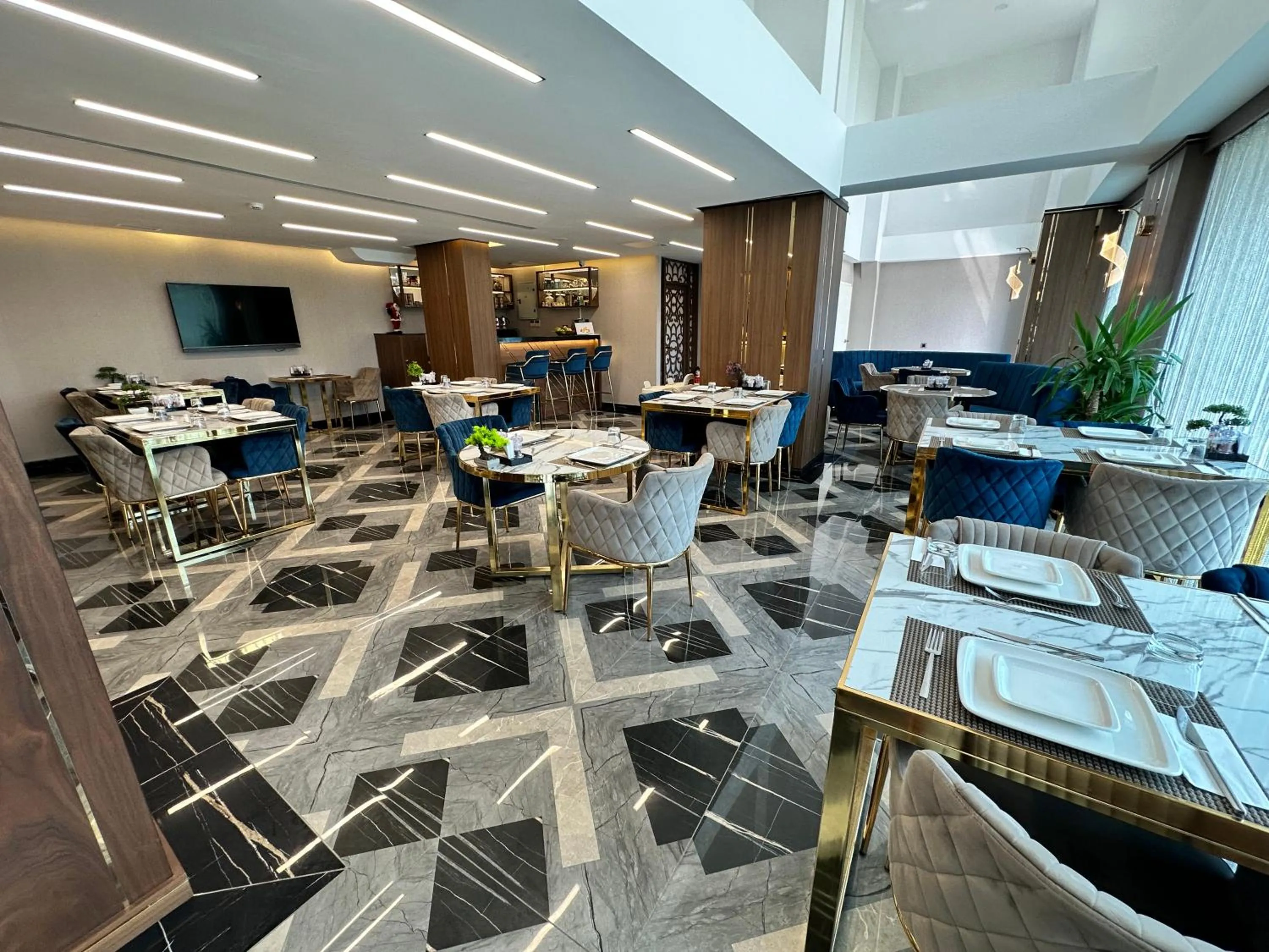 Restaurant/places to eat in Trademark Collection by Wyndham Operla Istanbul Airport Hotels