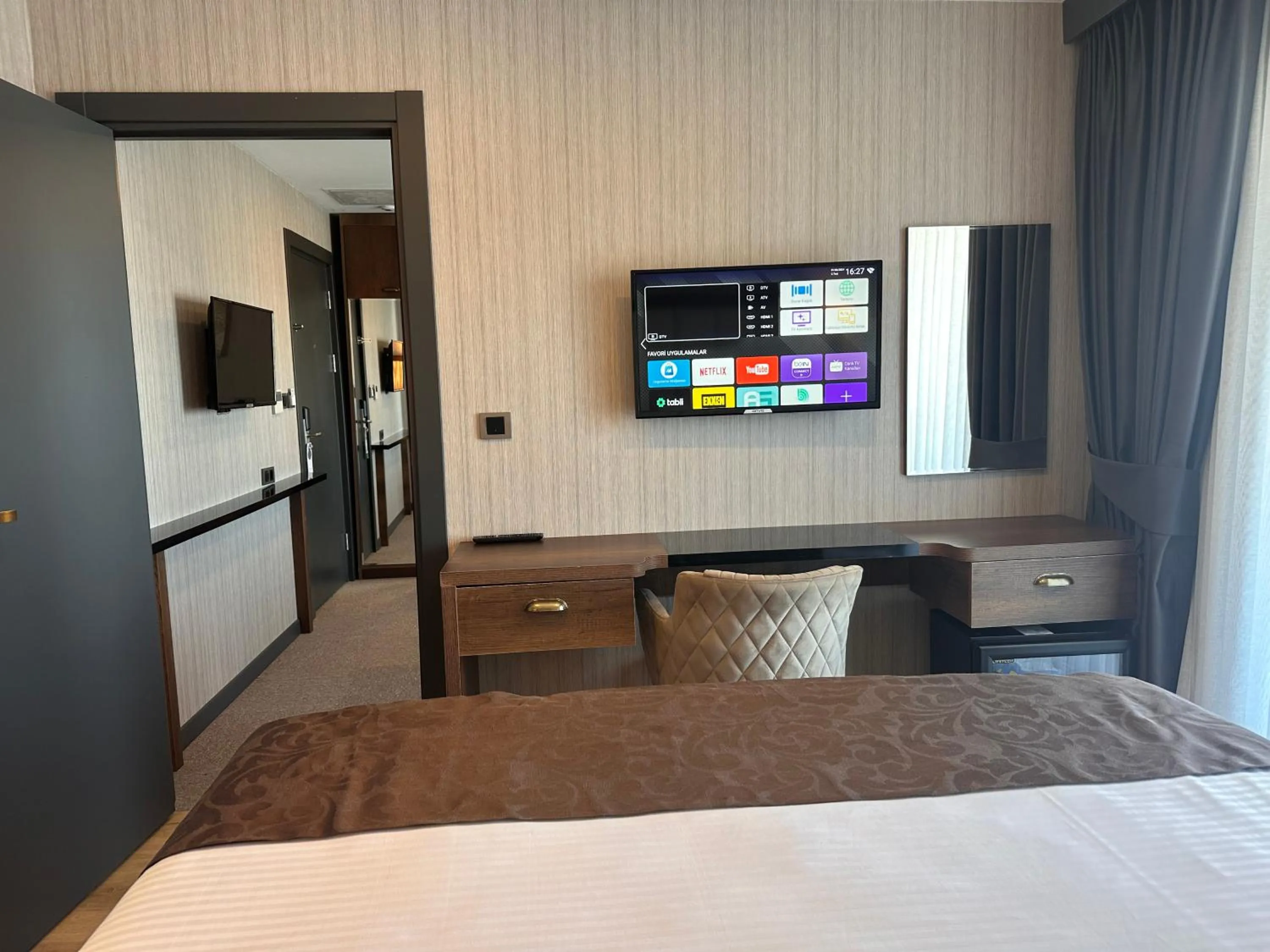 Photo of the whole room, Bed in Trademark Collection by Wyndham Operla Istanbul Airport Hotels