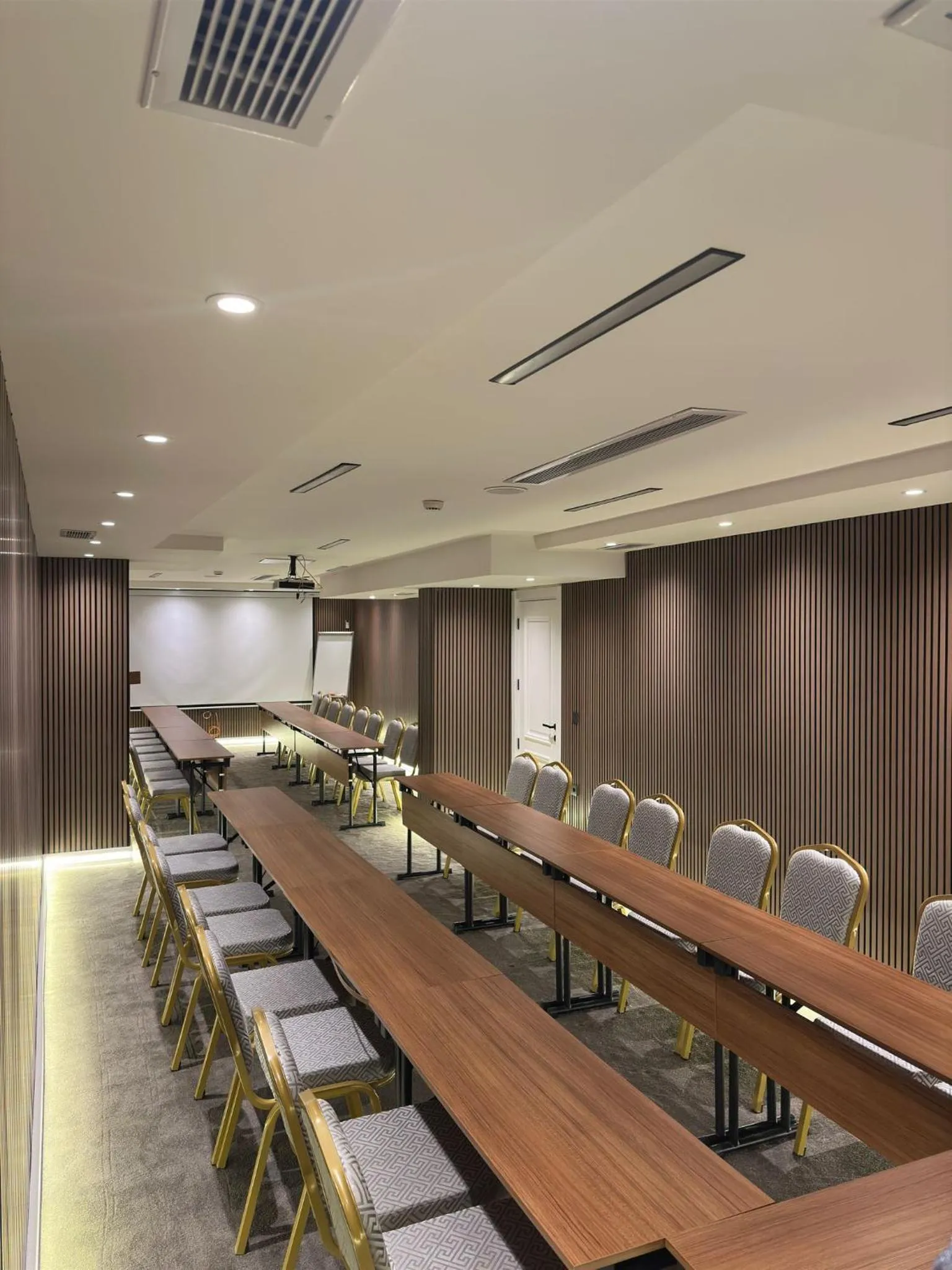 Meeting/conference room in Trademark Collection by Wyndham Operla Istanbul Airport Hotels